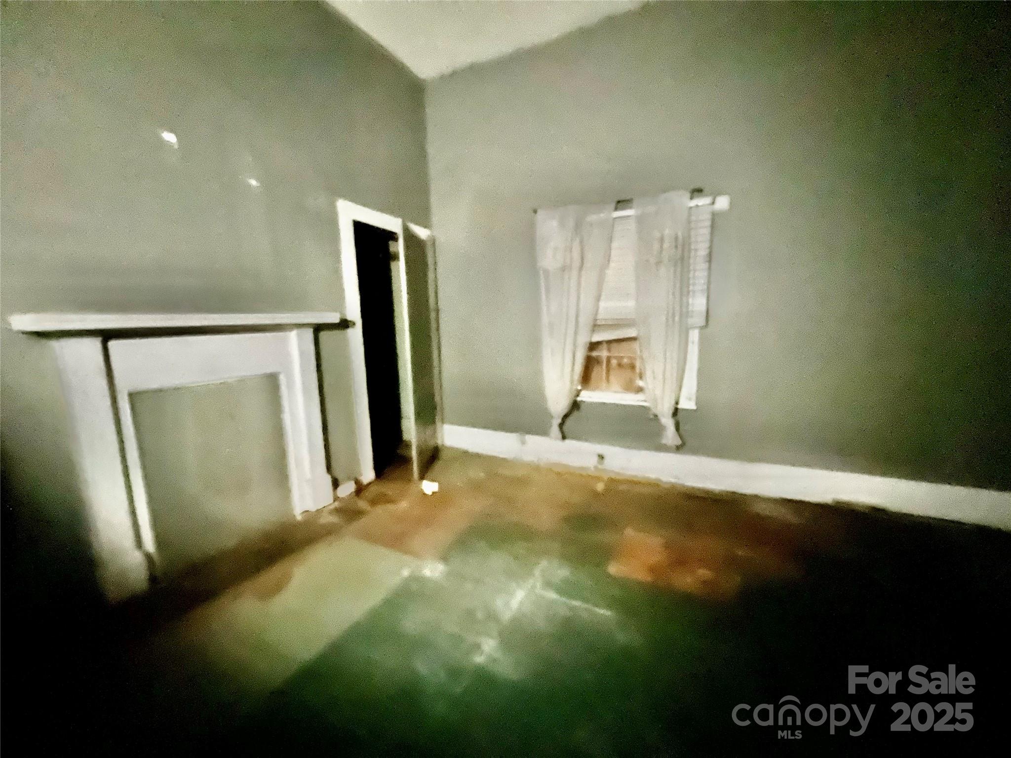 407 Chester Avenue Property Photo 12