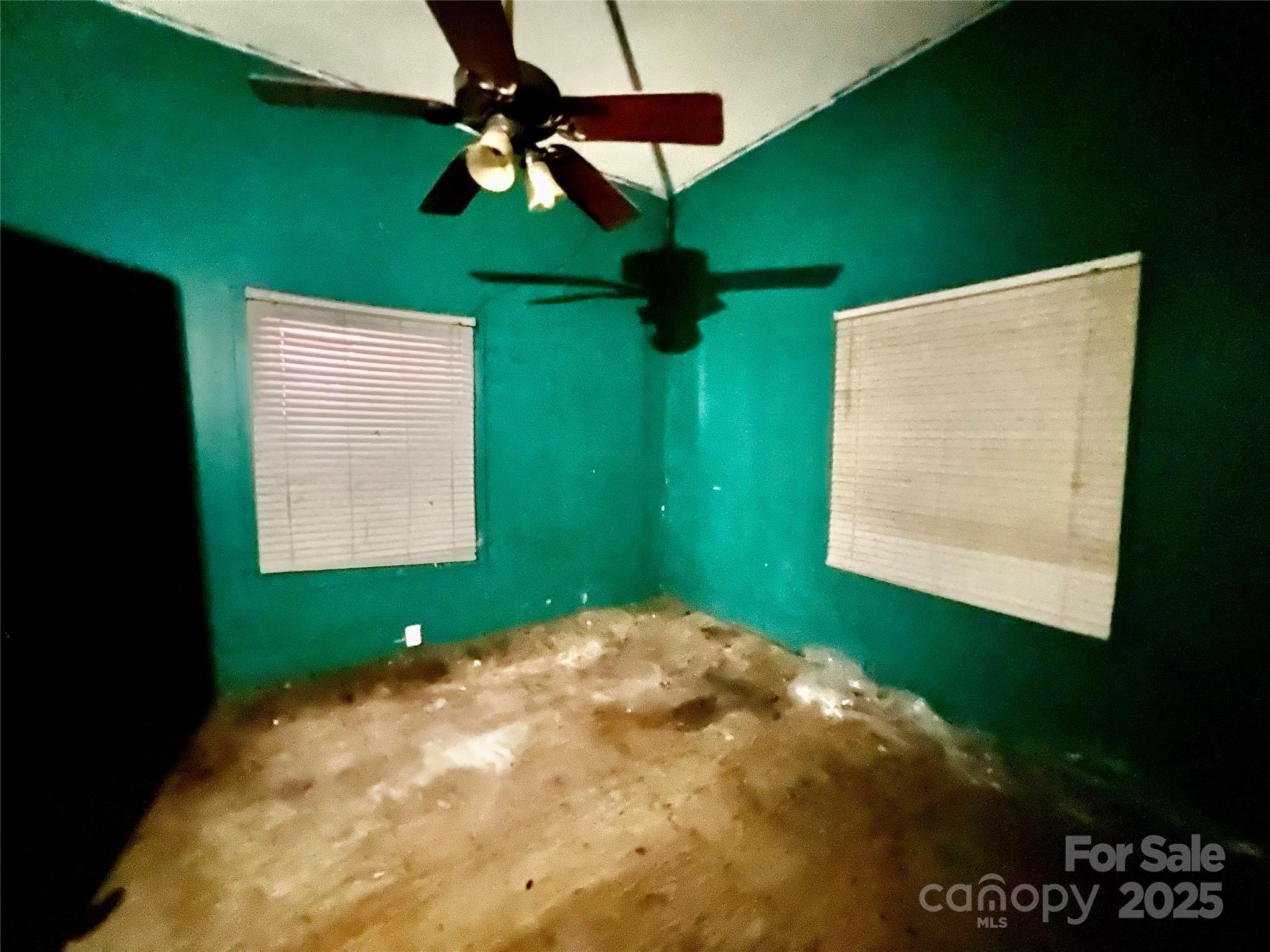 407 Chester Avenue Property Photo 20