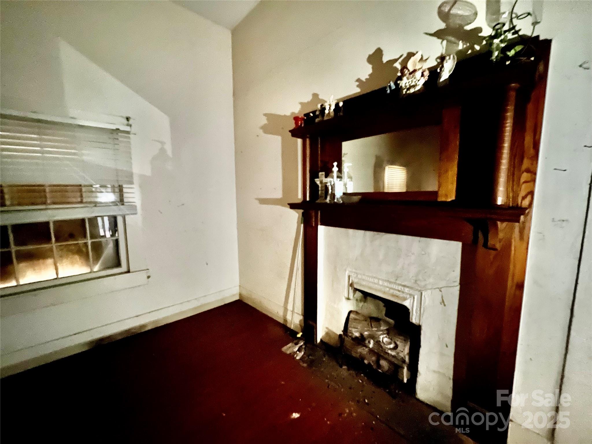 407 Chester Avenue Property Photo 21