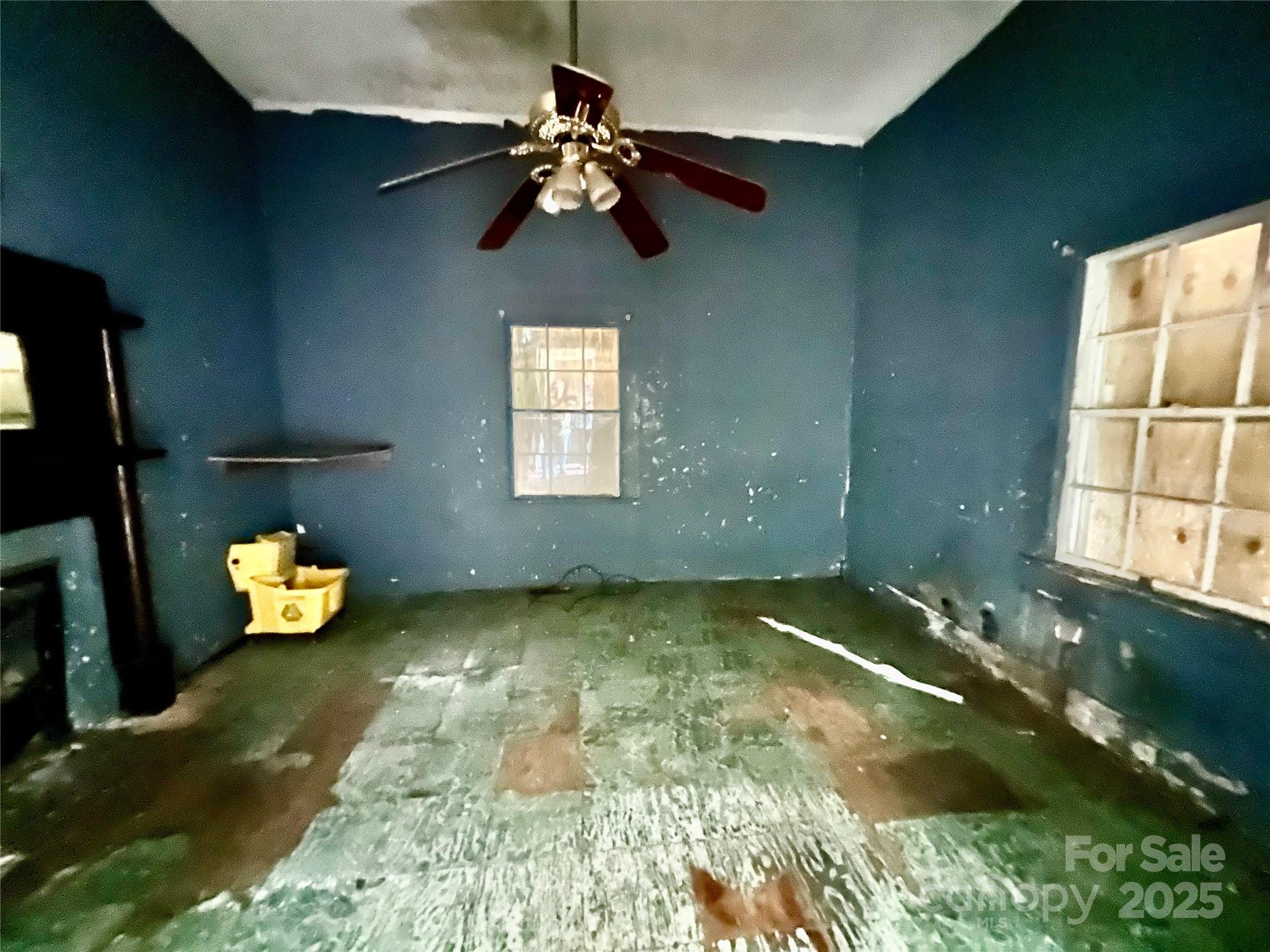 407 Chester Avenue Property Photo 25