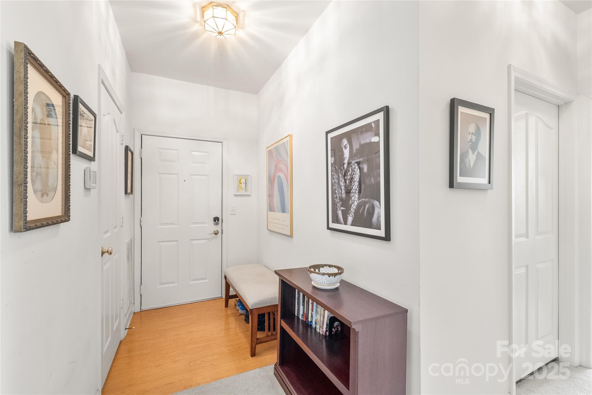 16410 Redstone Mountain Lane Property Photo 4