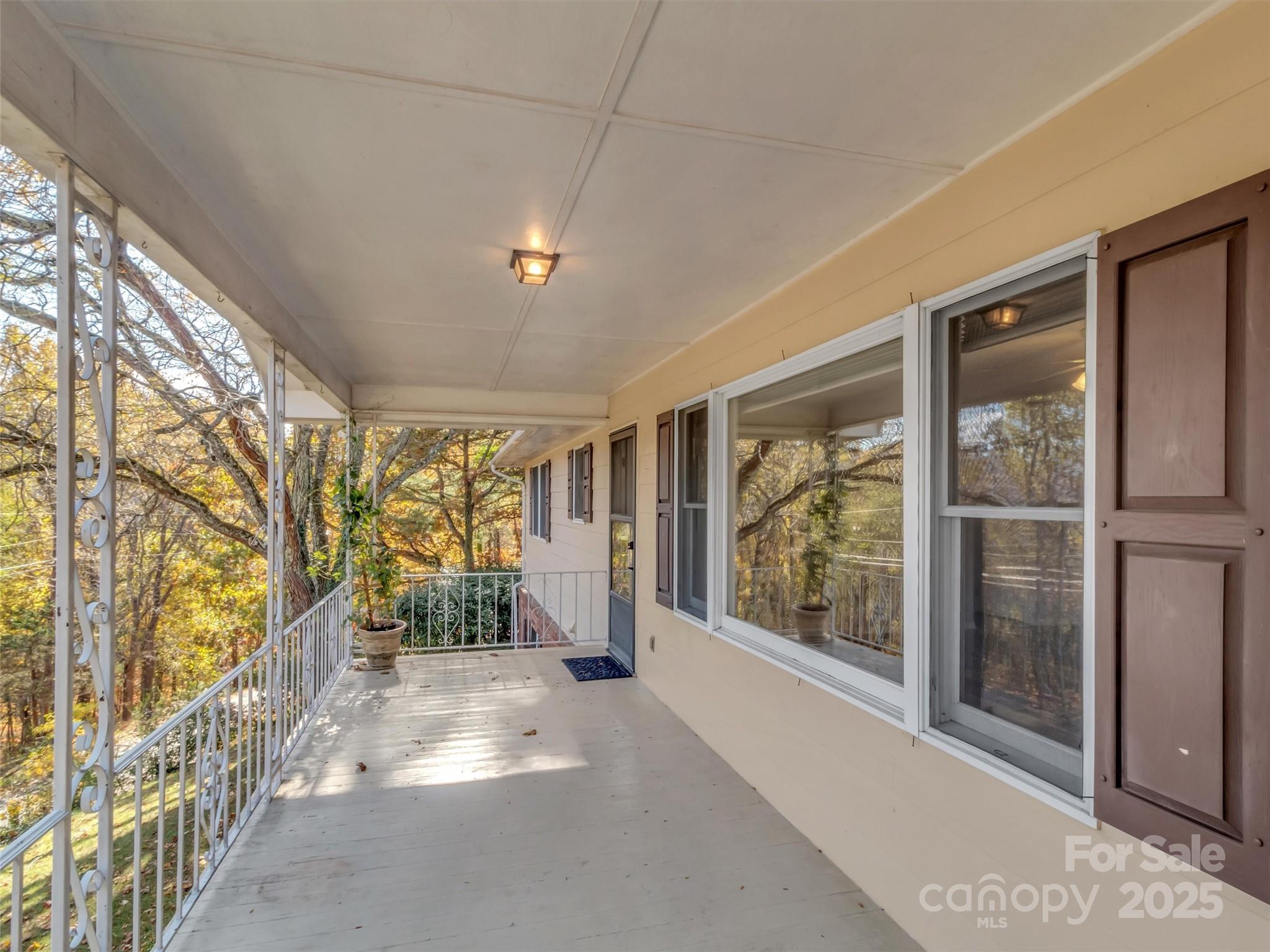 930 Scenic Circle Property Photo 9