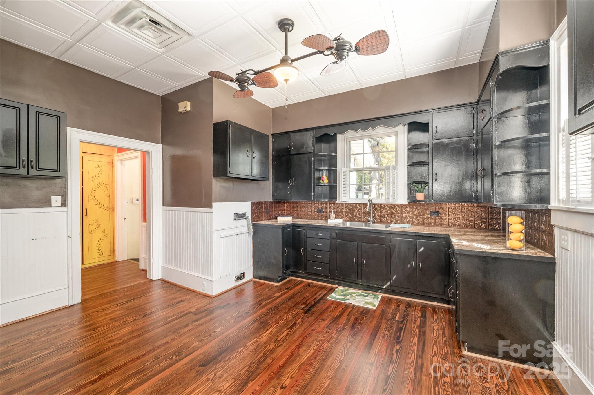 176 Columbia Street Property Photo 10