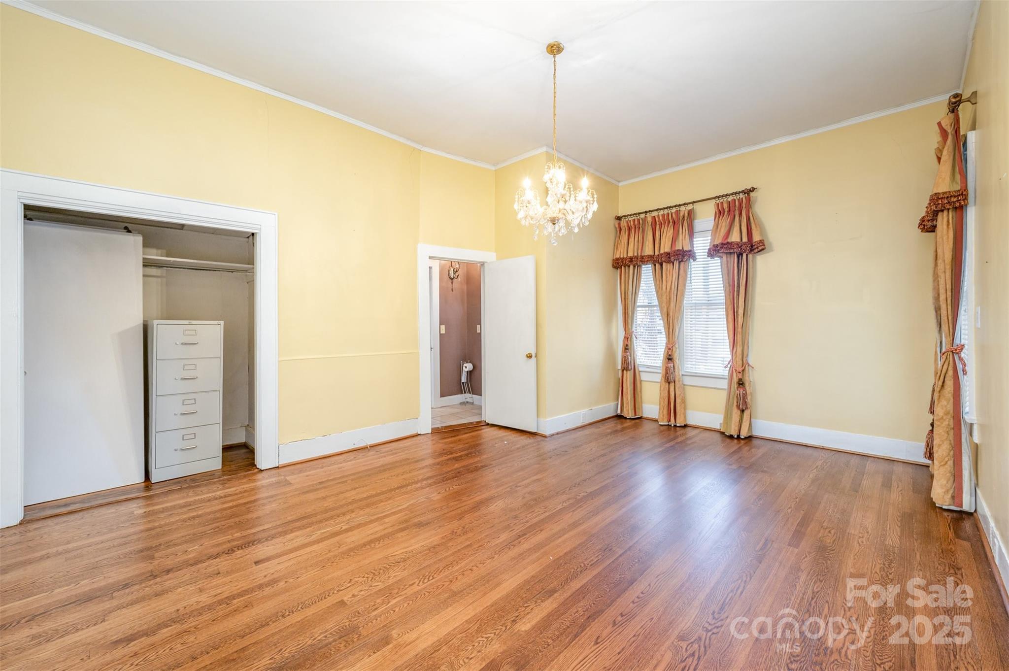 176 Columbia Street Property Photo 12