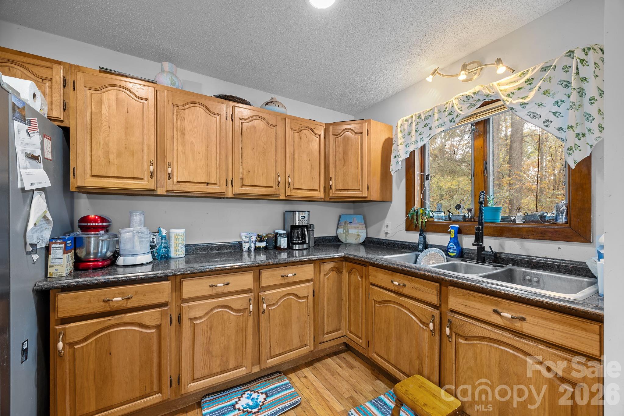 3114 New Leicester Highway Property Photo 10