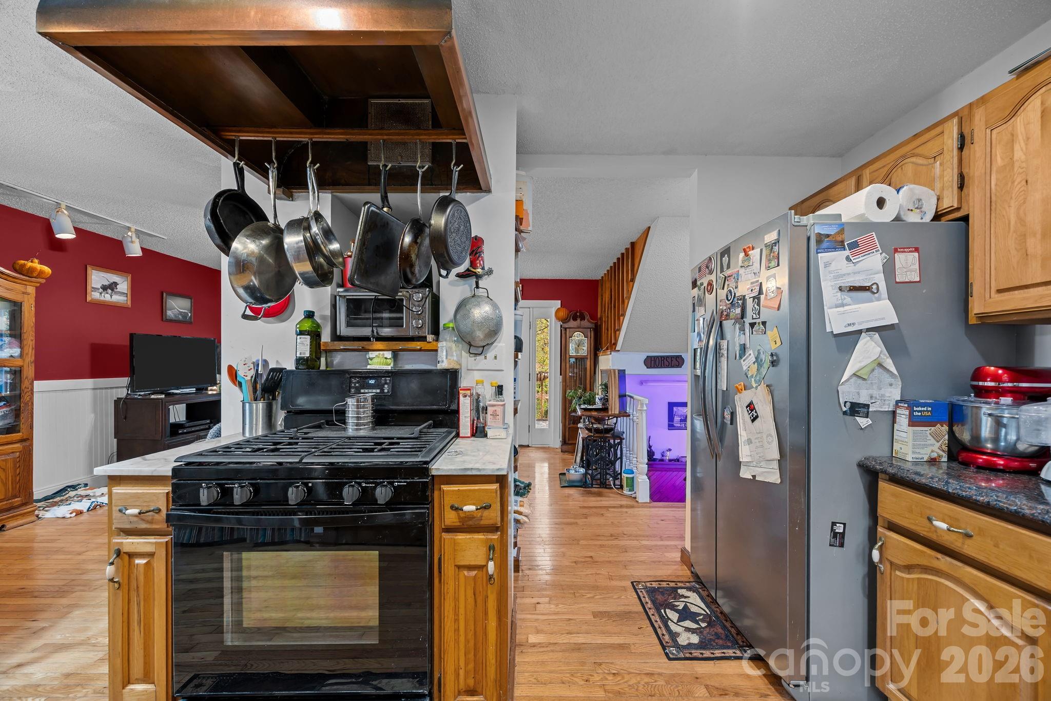3114 New Leicester Highway Property Photo 11