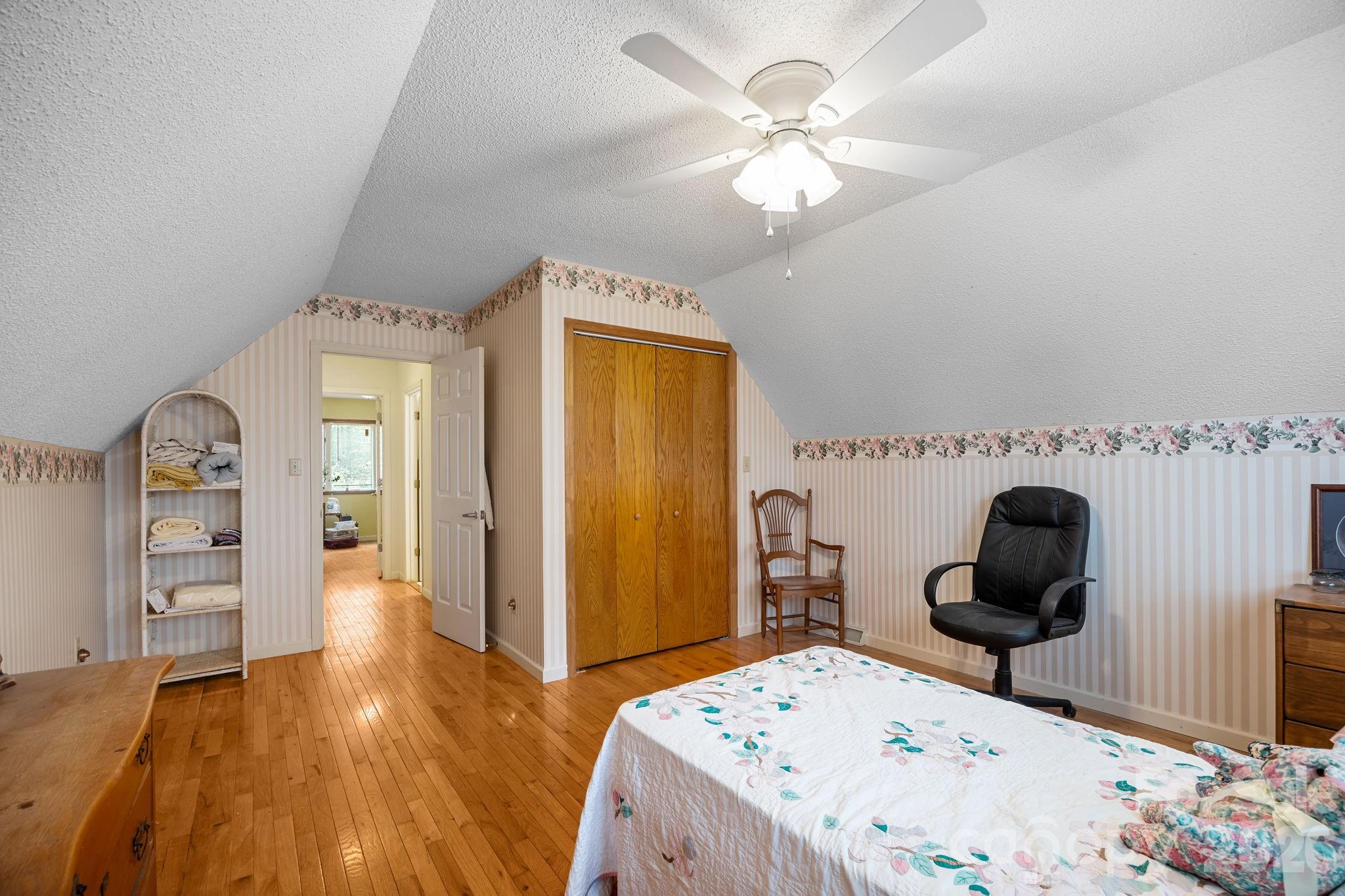3114 New Leicester Highway Property Photo 17
