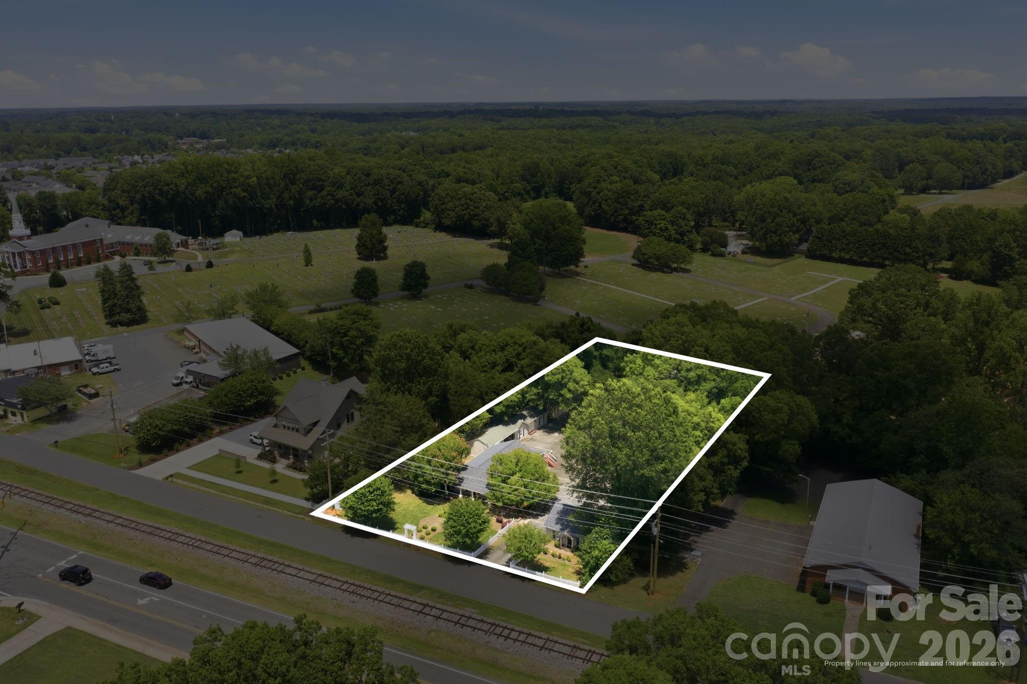 19428 Zion Avenue Property Photo 3