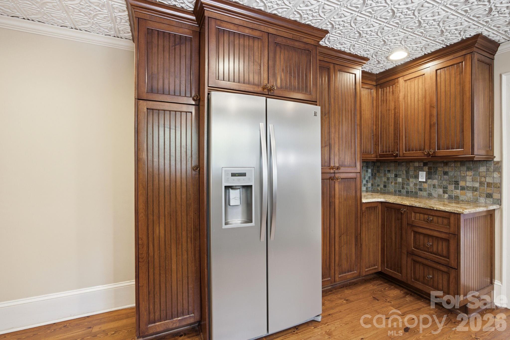 19428 Zion Avenue Property Photo 9