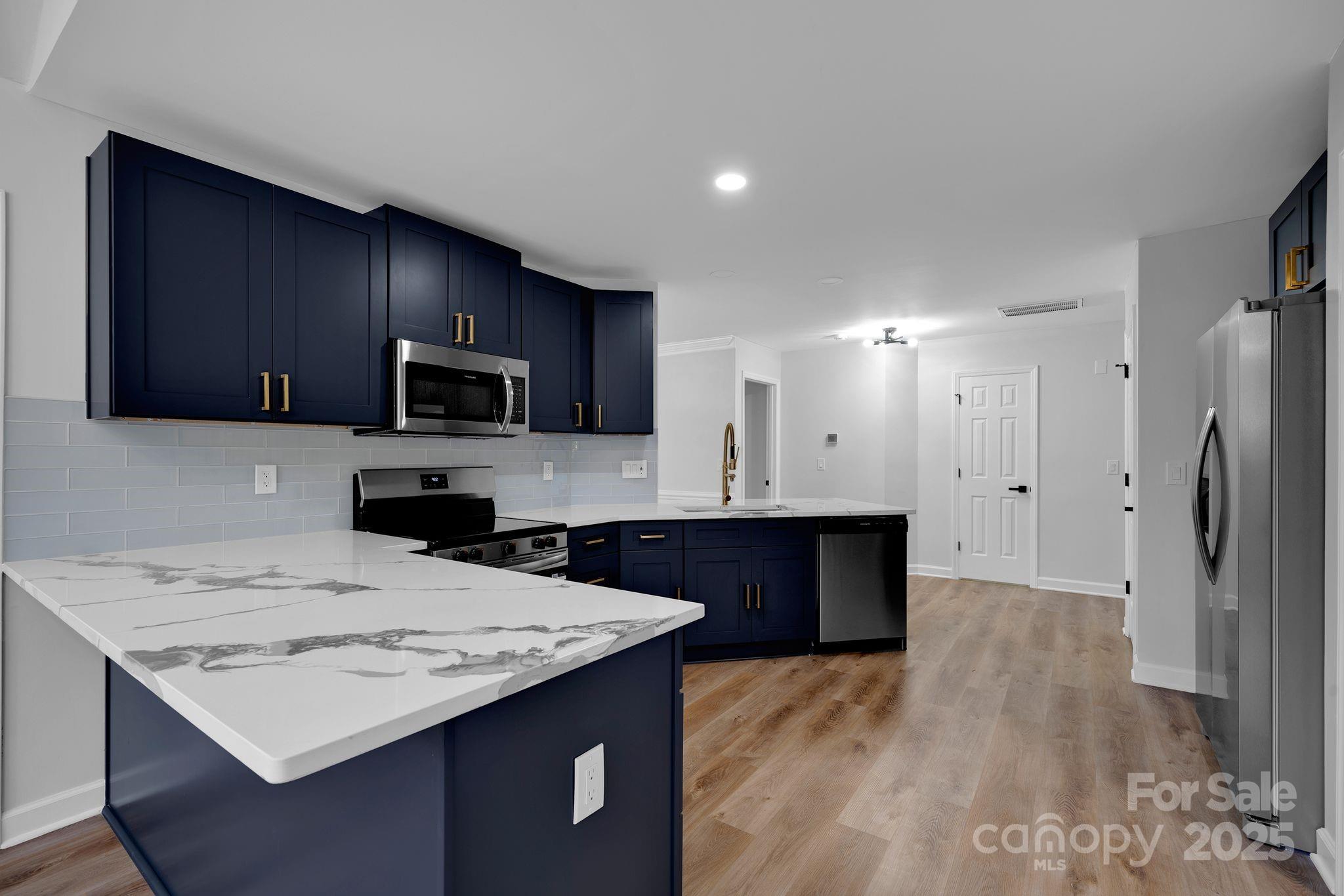 20807 Willow Pond Road Property Photo 11