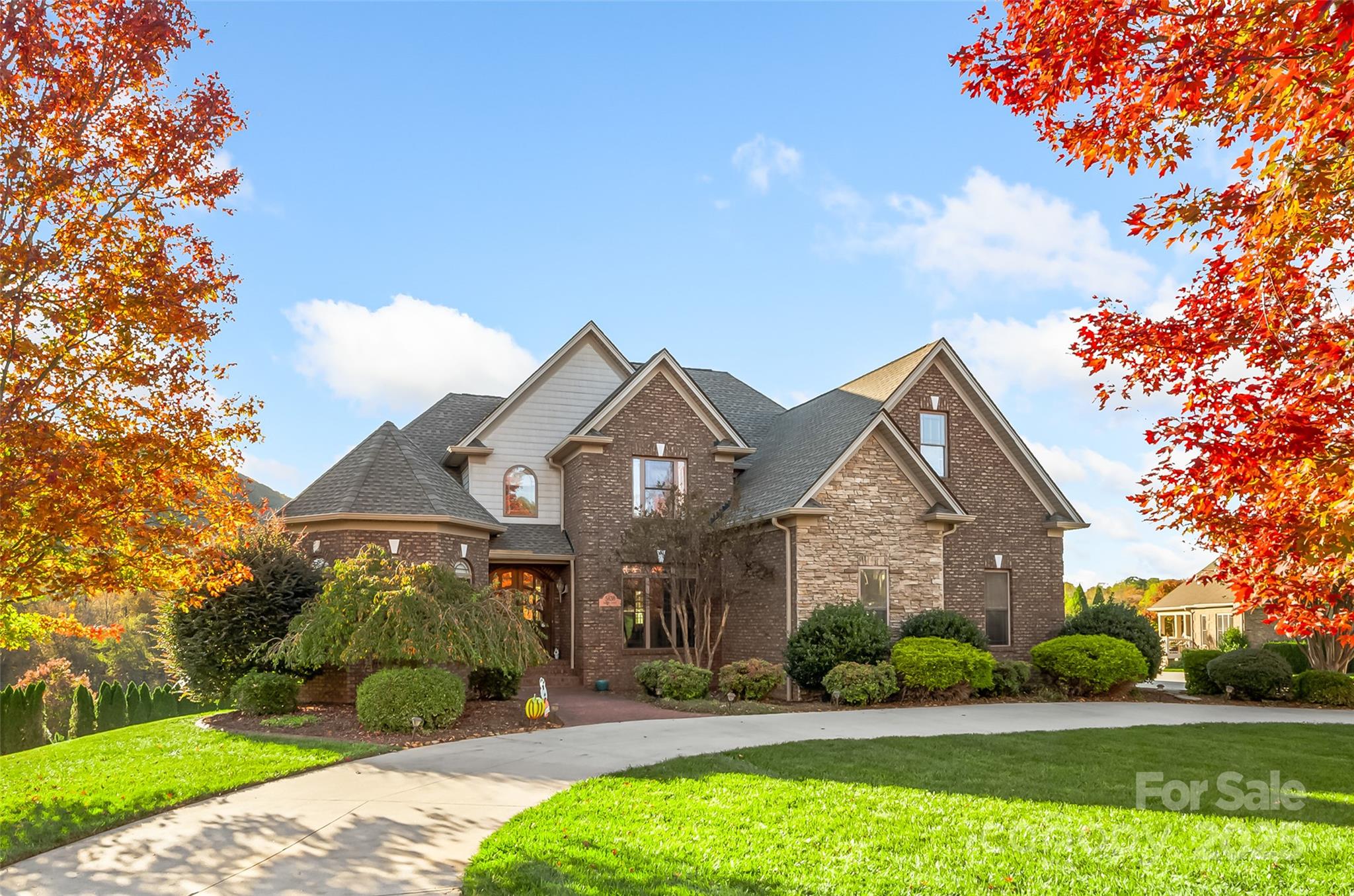 5836 Bakers Point Property Photo 1