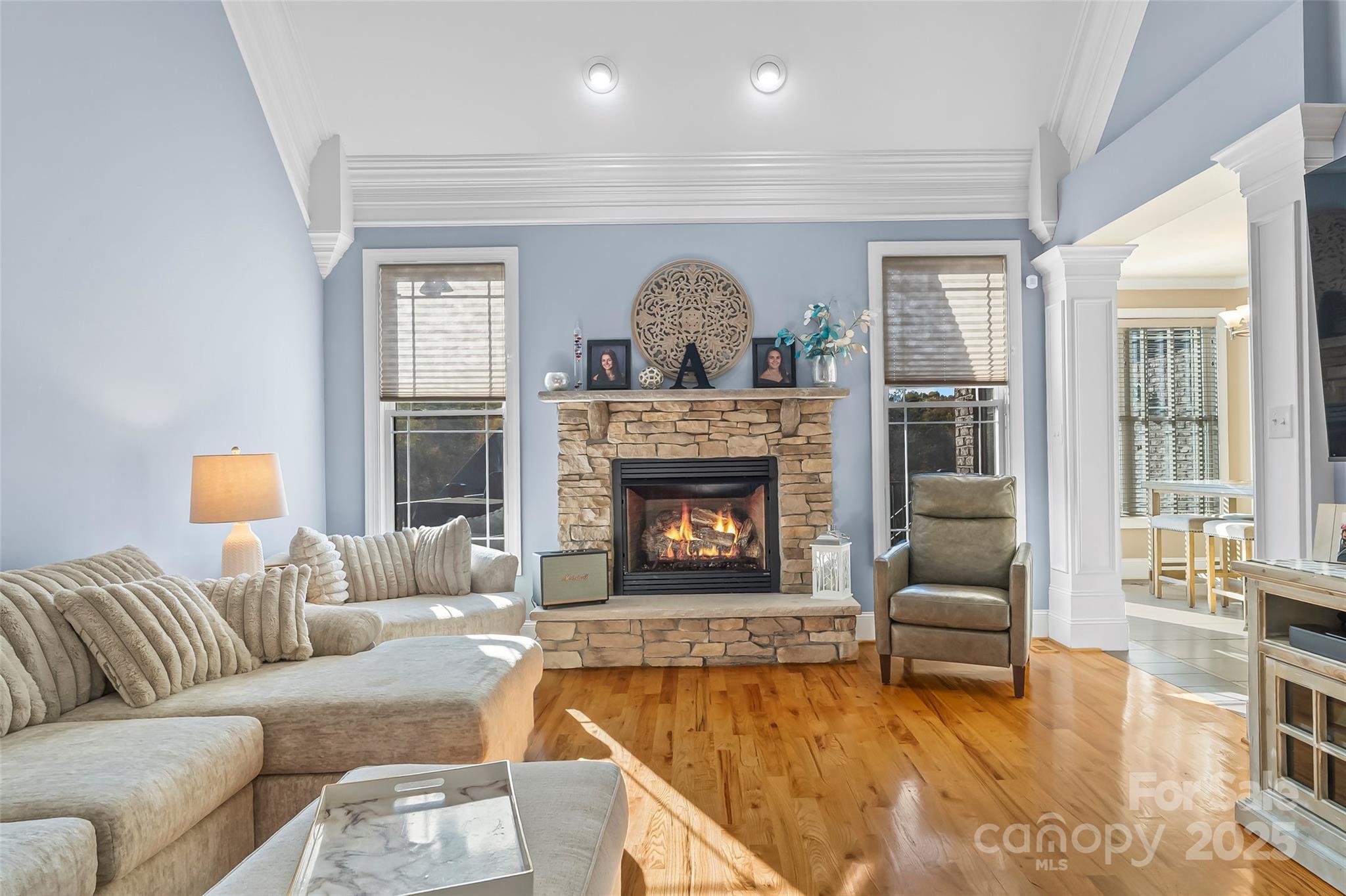 5836 Bakers Point Property Photo 5