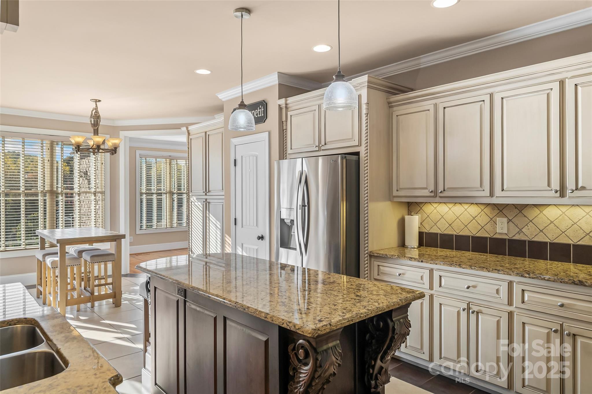 5836 Bakers Point Property Photo 9