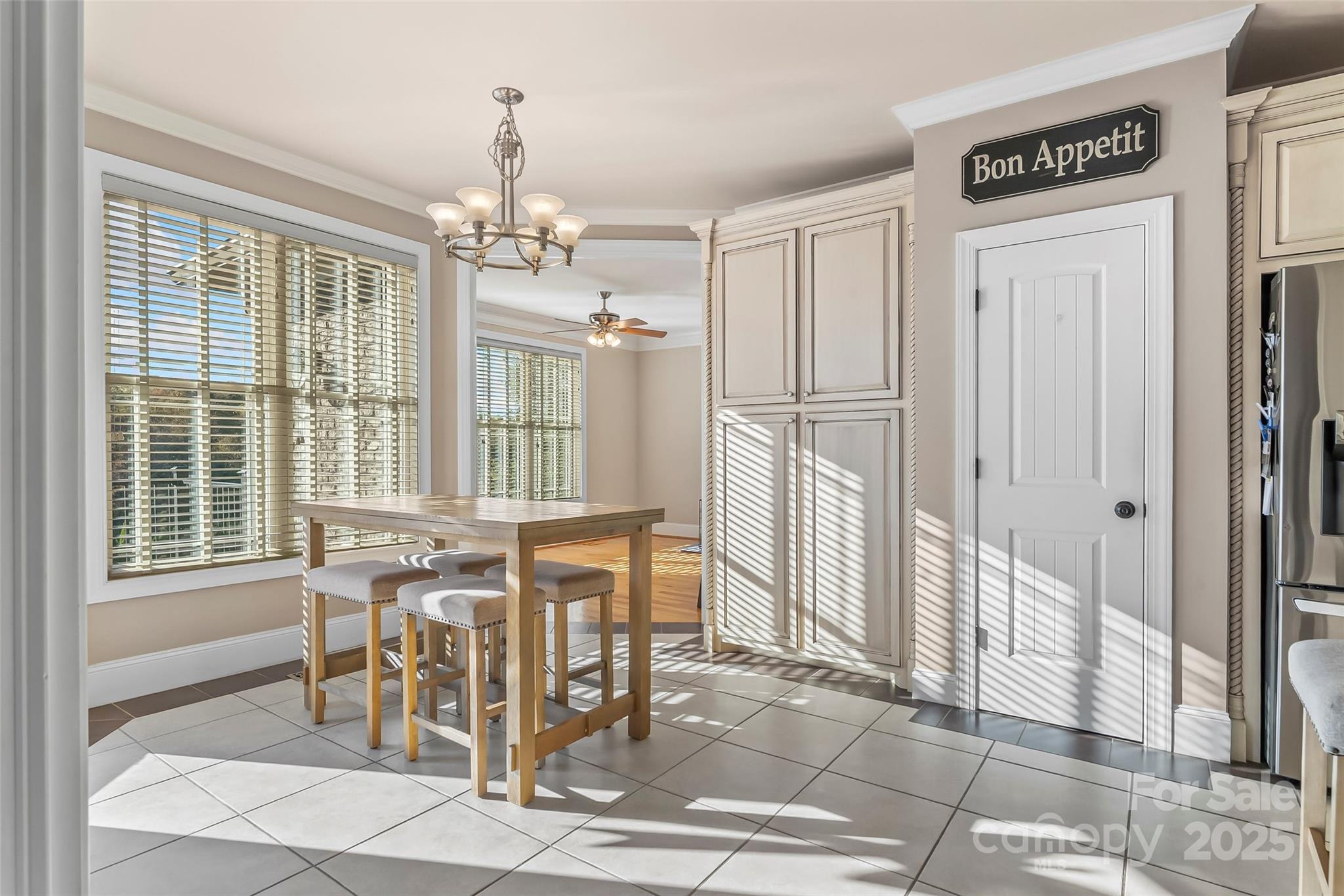 5836 Bakers Point Property Photo 10