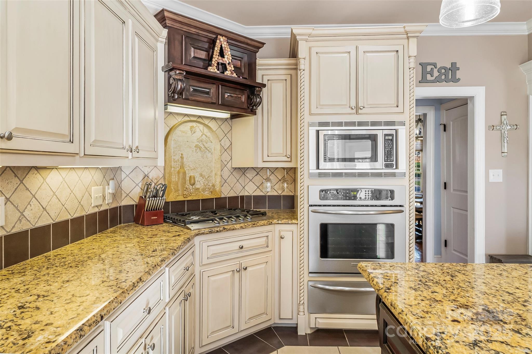 5836 Bakers Point Property Photo 12