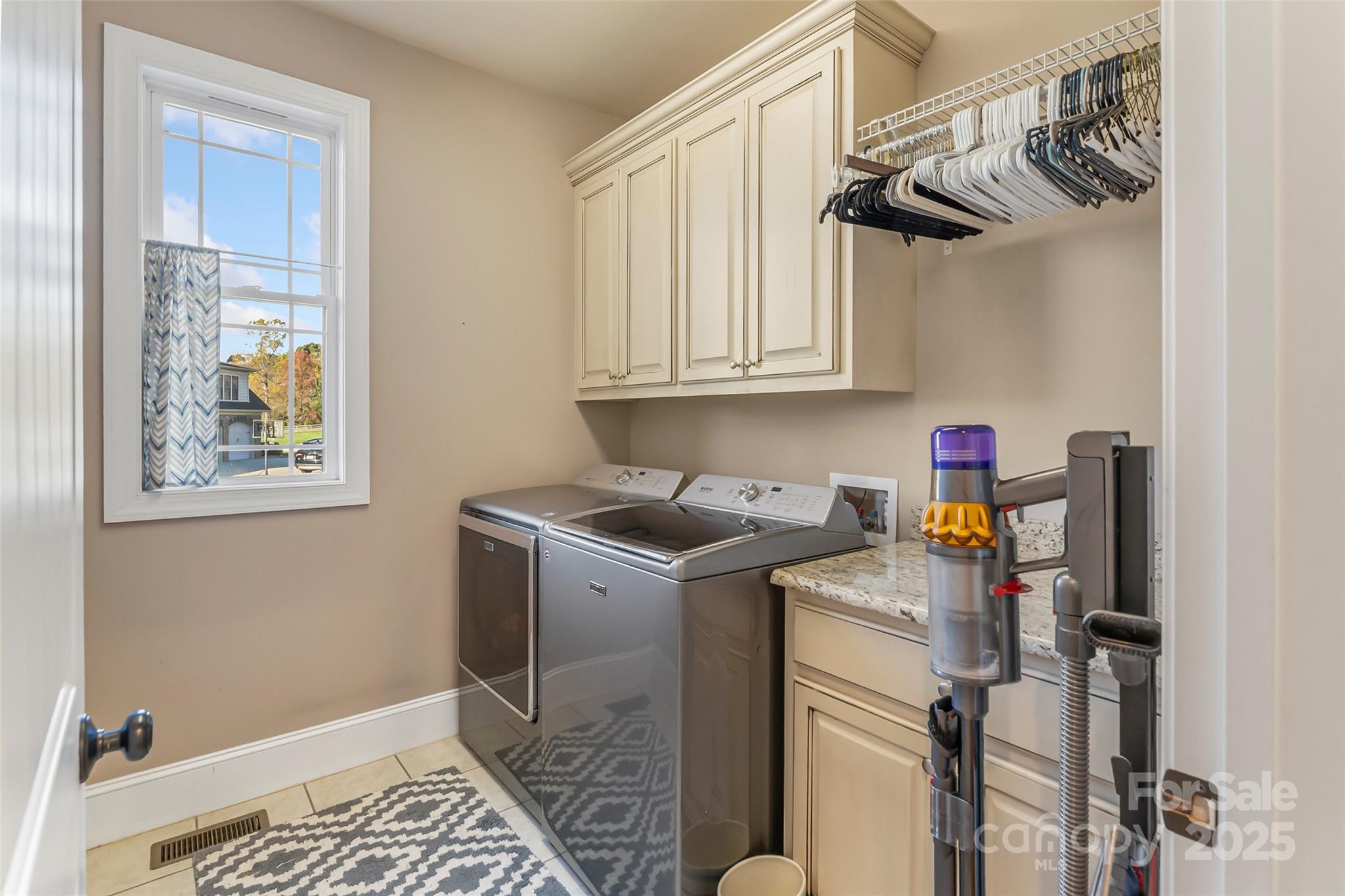 5836 Bakers Point Property Photo 23