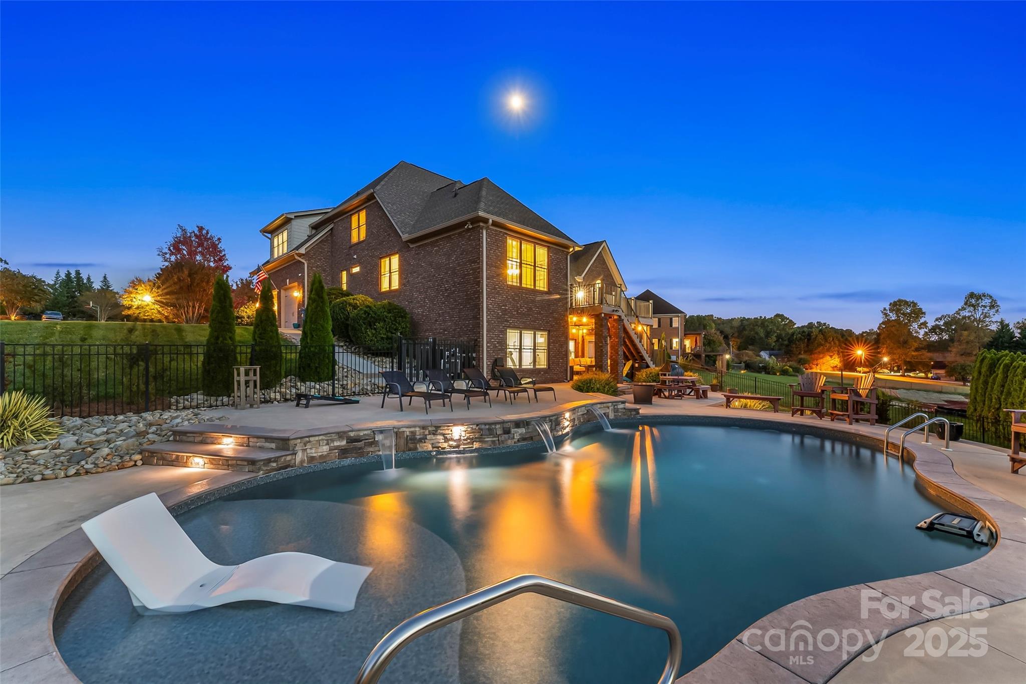 5836 Bakers Point Property Photo 39