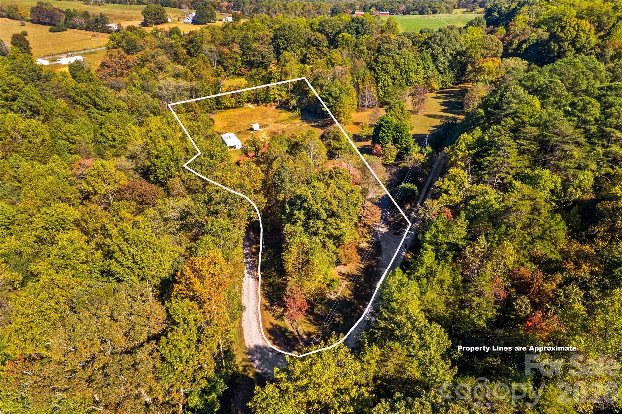 153 Mcgregor Lane Property Photo 4