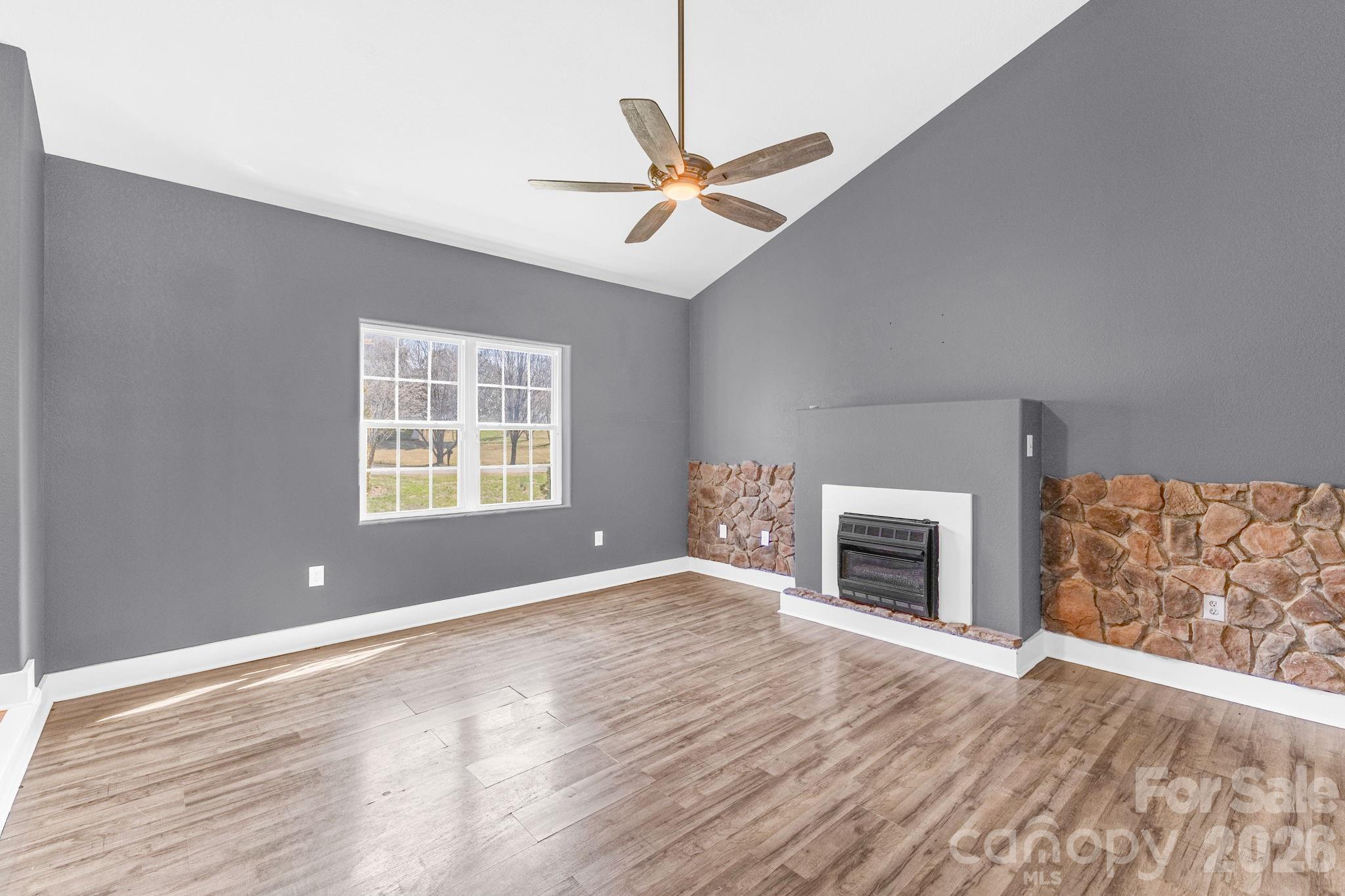 311 N Meadow Drive Property Photo 8