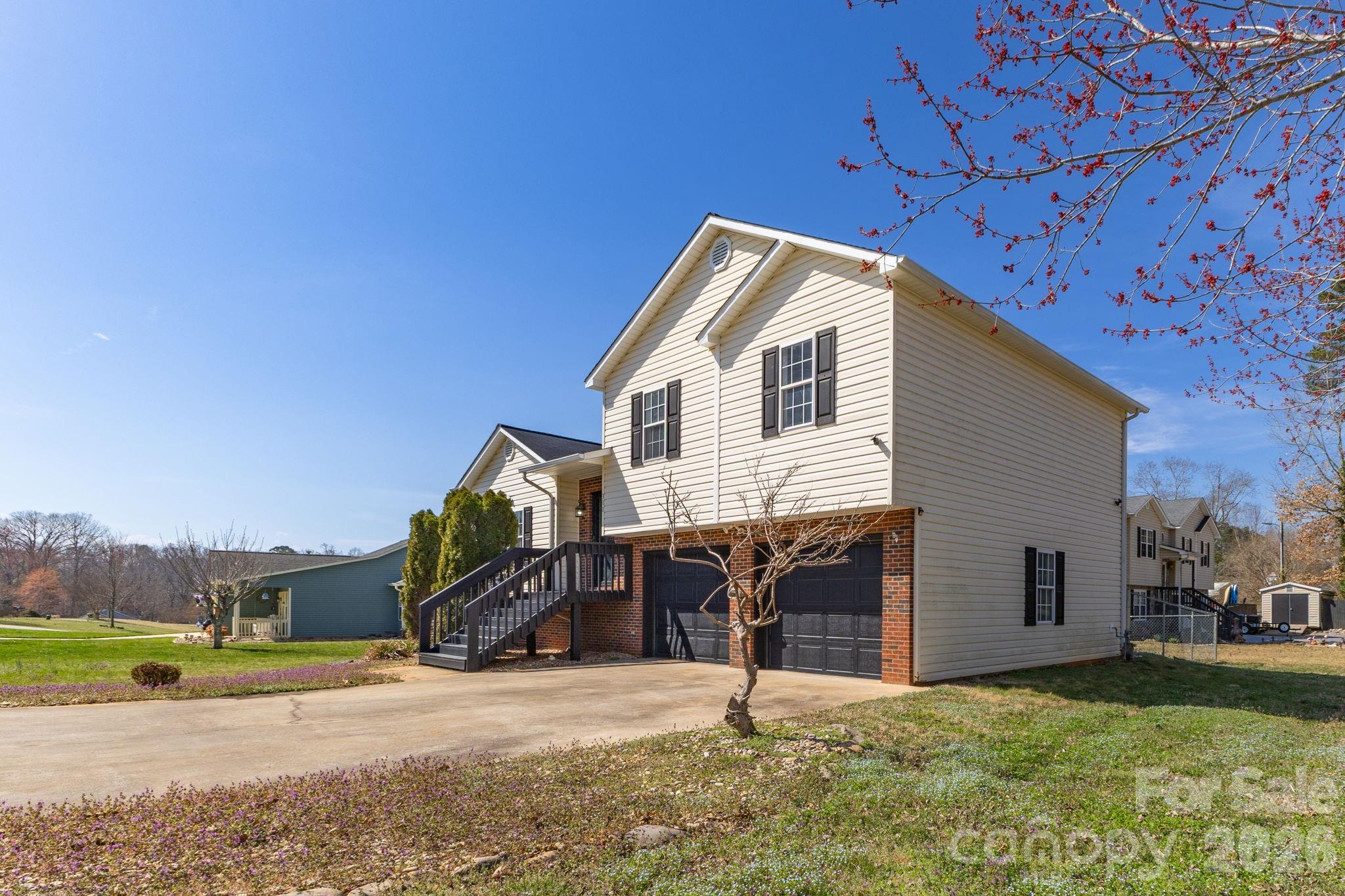 311 N Meadow Drive Property Photo 39