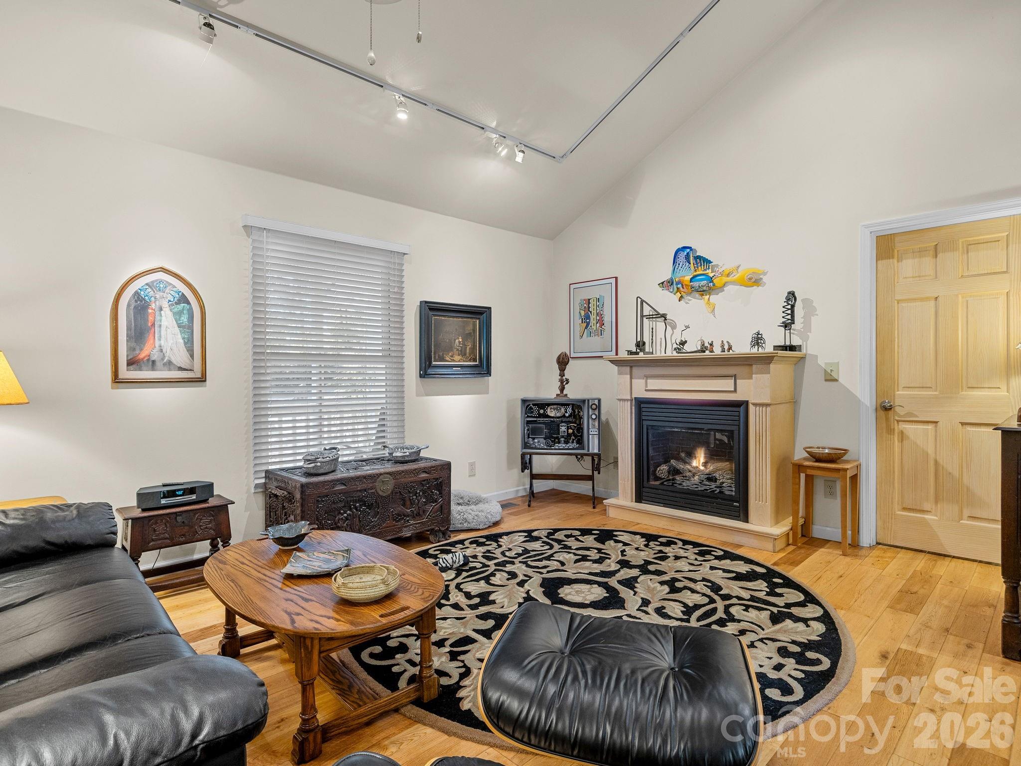 160 Caledonia Road Property Photo 10