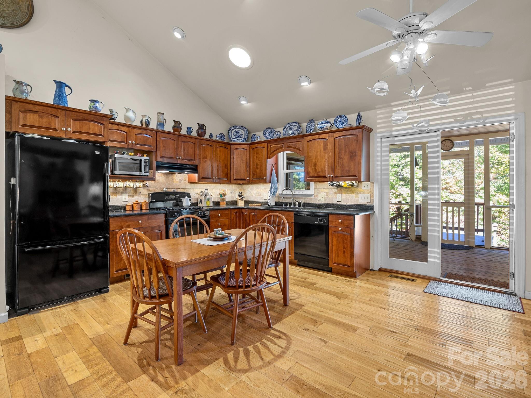 160 Caledonia Road Property Photo 12