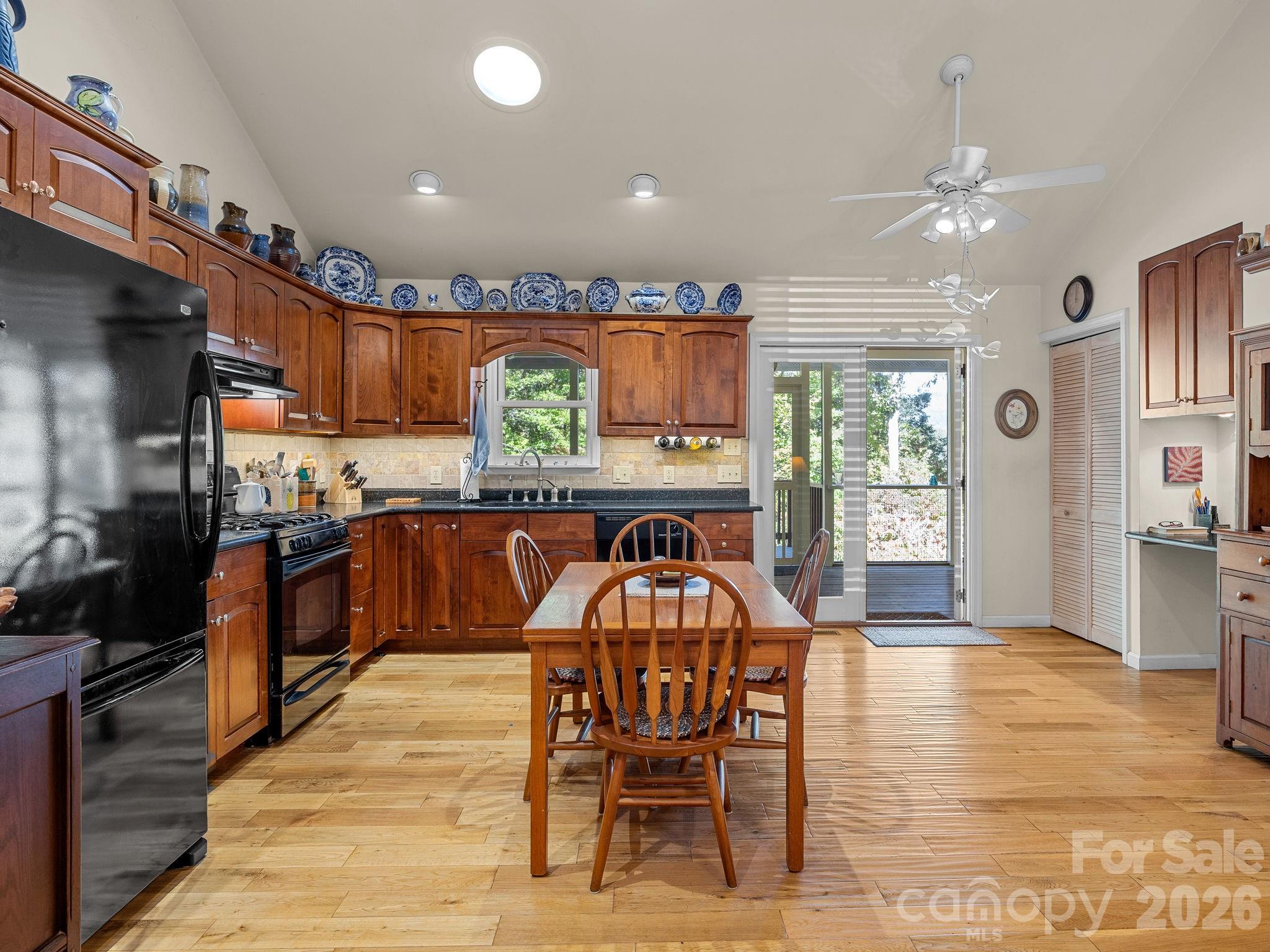 160 Caledonia Road Property Photo 13