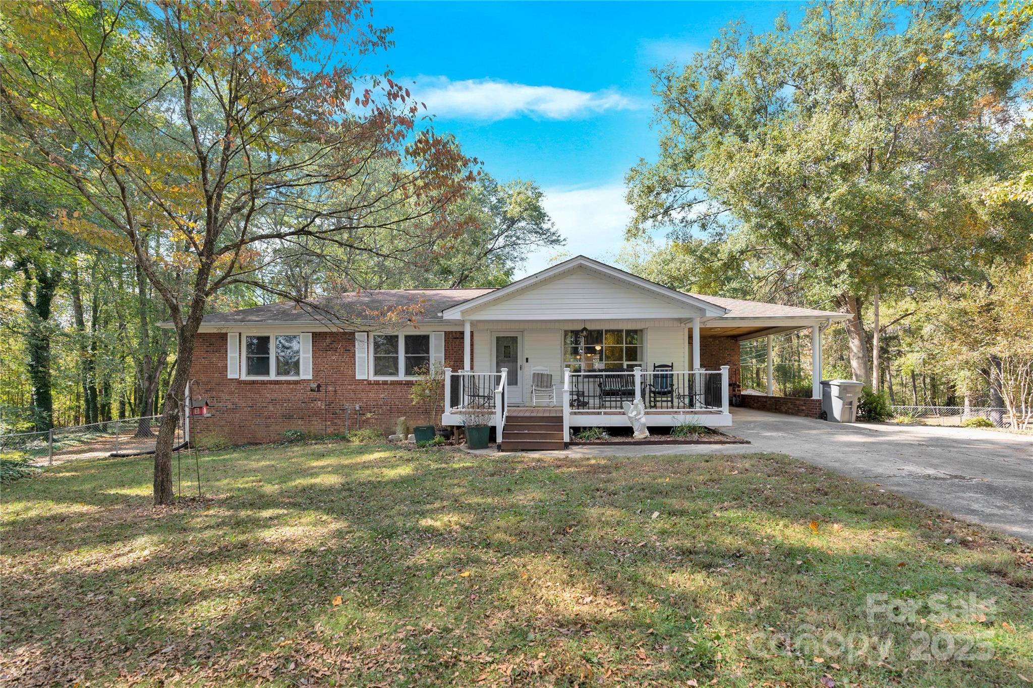 841 Knowles Drive Property Photo 4