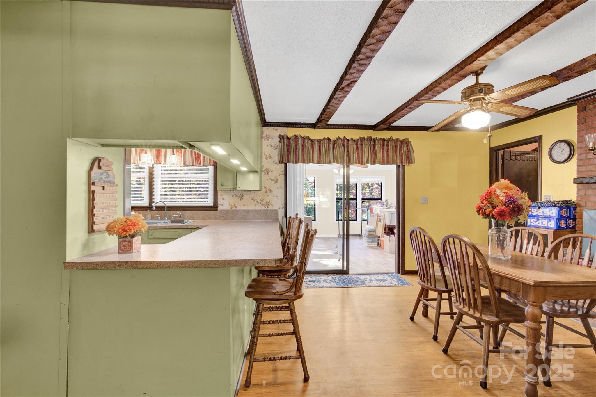 841 Knowles Drive Property Photo 11