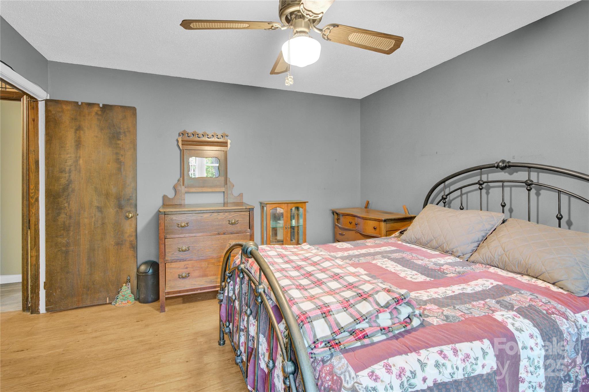 841 Knowles Drive Property Photo 16