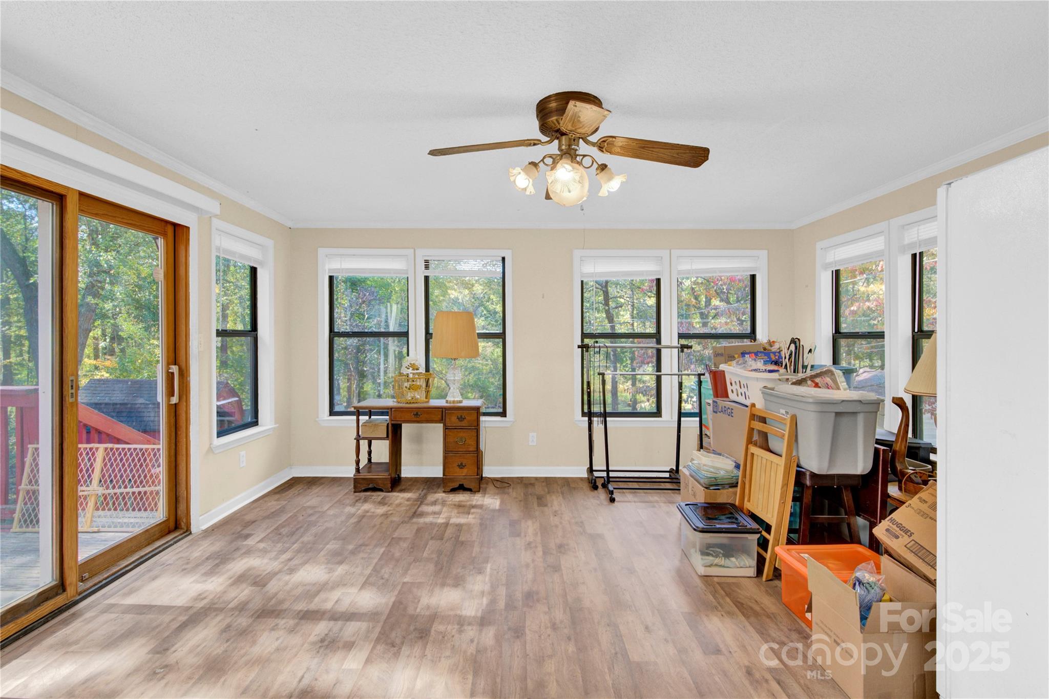 841 Knowles Drive Property Photo 18