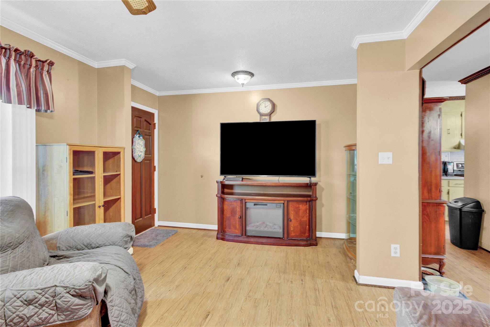841 Knowles Drive Property Photo 24