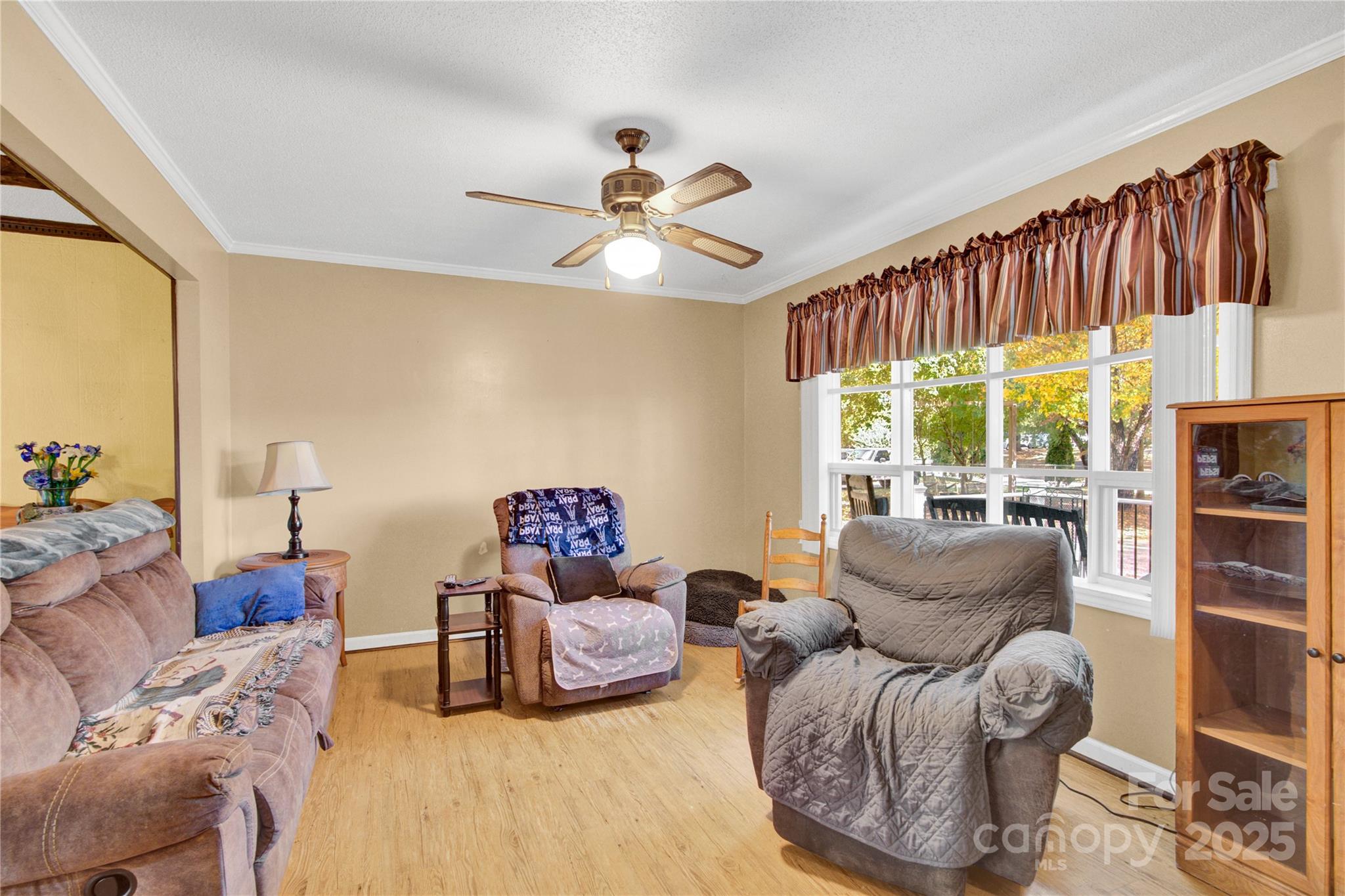 841 Knowles Drive Property Photo 30