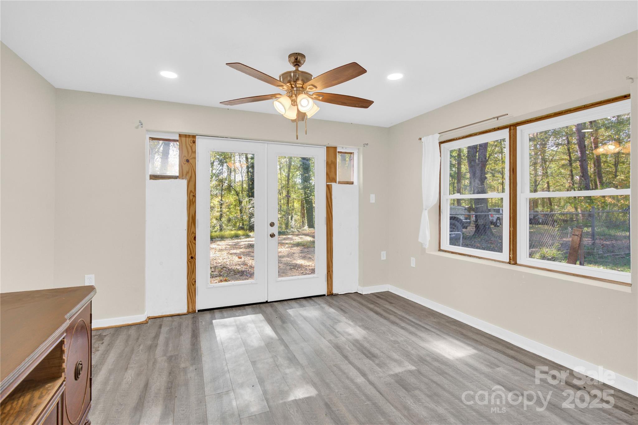 841 Knowles Drive Property Photo 35