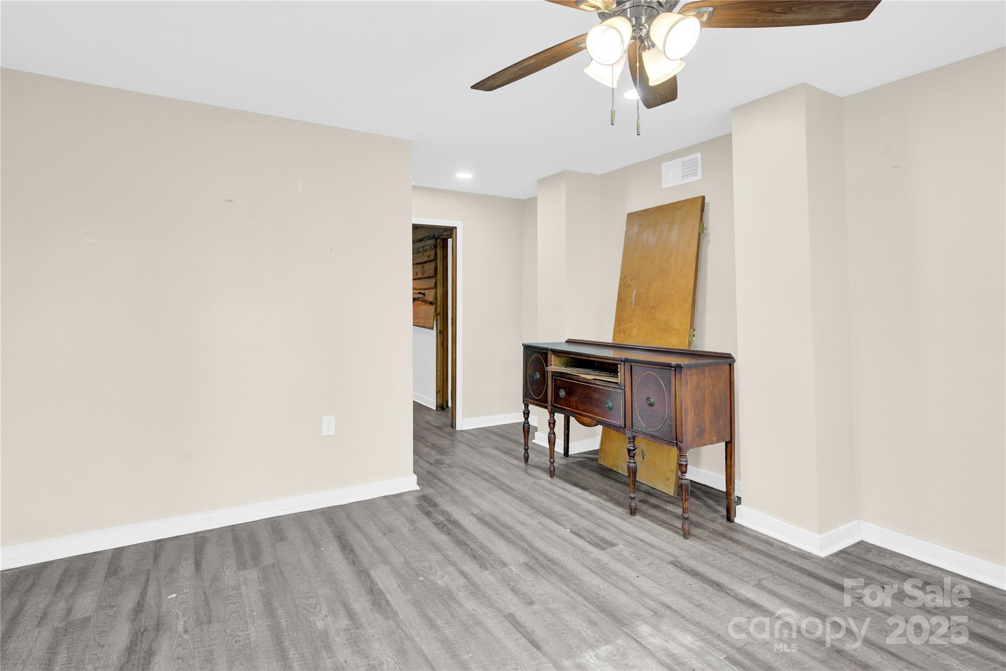 841 Knowles Drive Property Photo 36