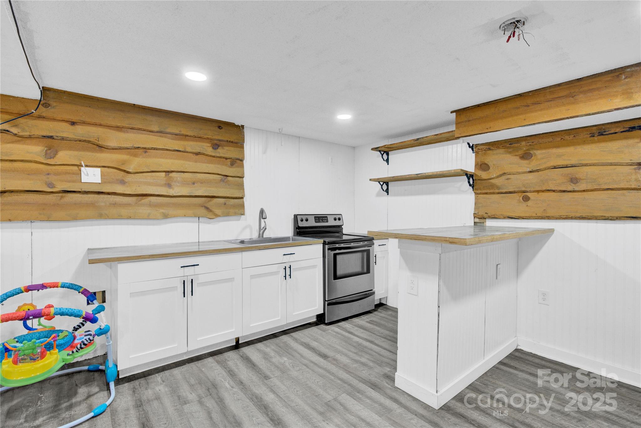 841 Knowles Drive Property Photo 37