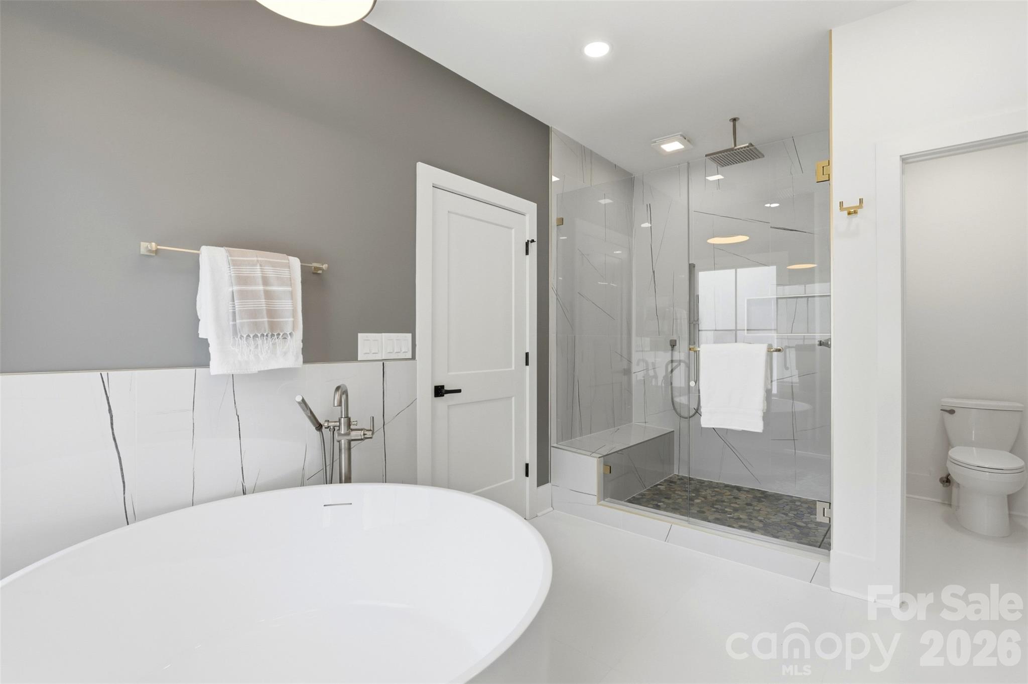 2649 Laburnum Avenue Property Photo 24
