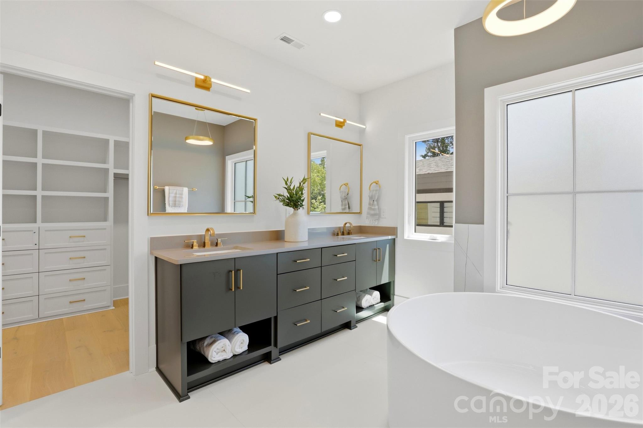 2649 Laburnum Avenue Property Photo 26
