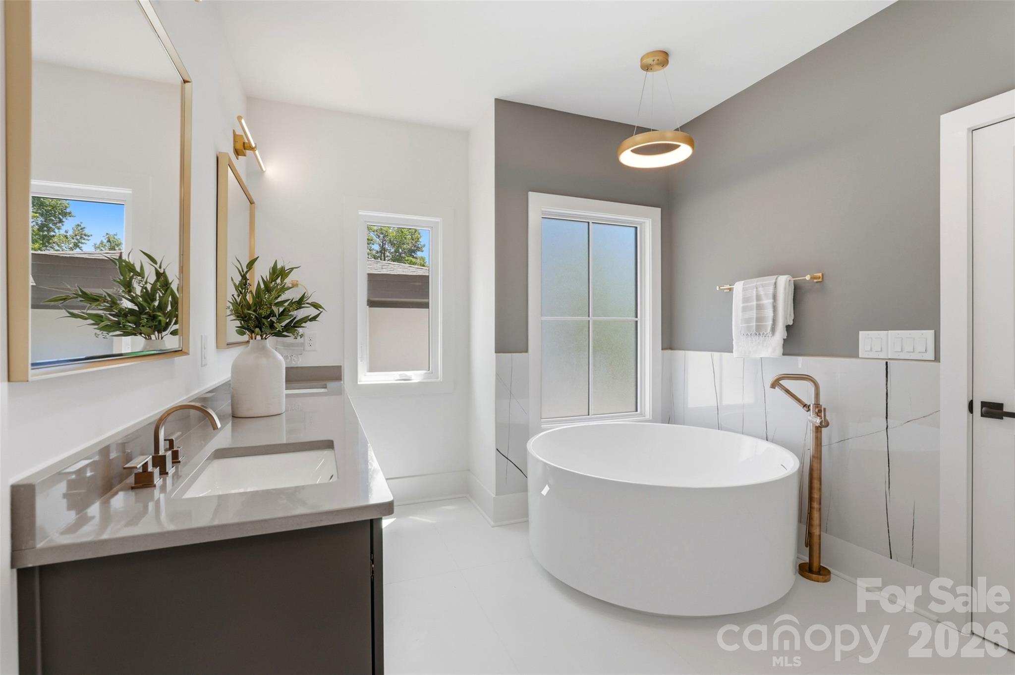 2649 Laburnum Avenue Property Photo 27