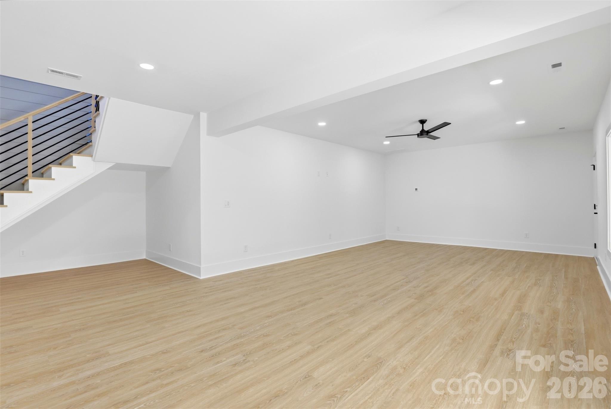 2649 Laburnum Avenue Property Photo 32