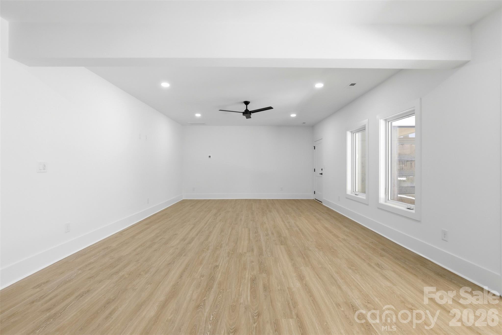 2649 Laburnum Avenue Property Photo 37
