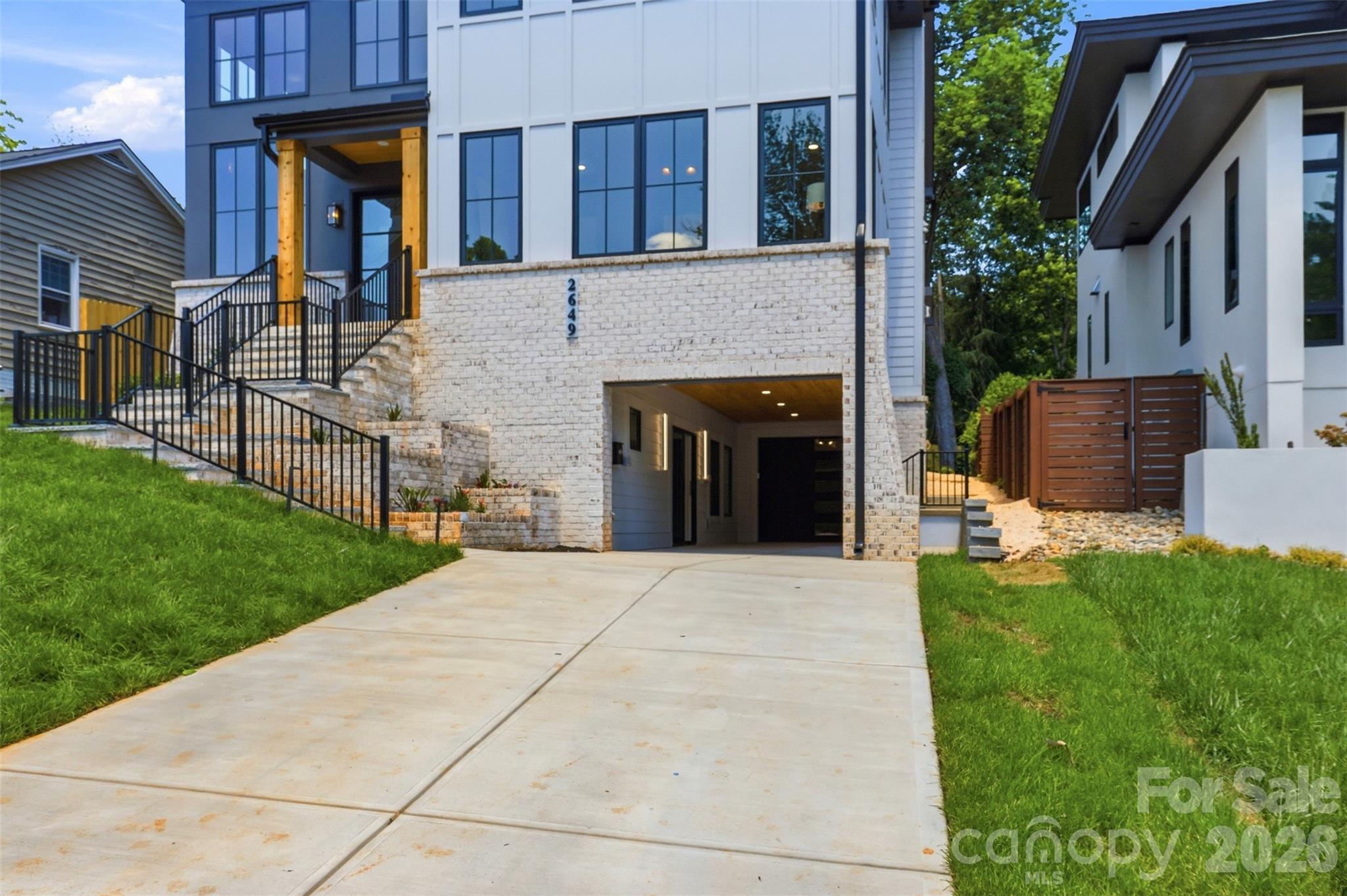 2649 Laburnum Avenue Property Photo 47