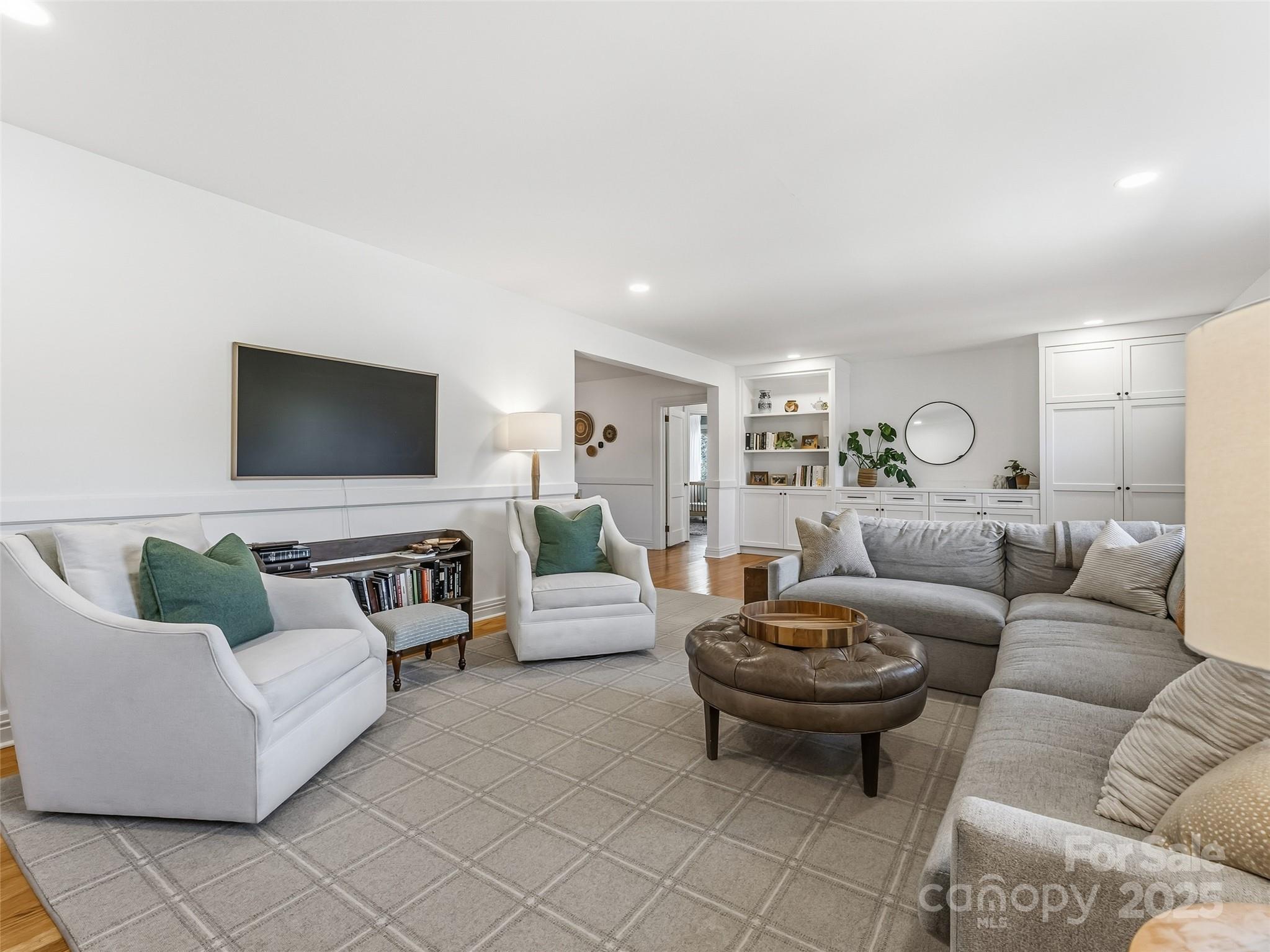 140 Lakeview Avenue Property Photo 7