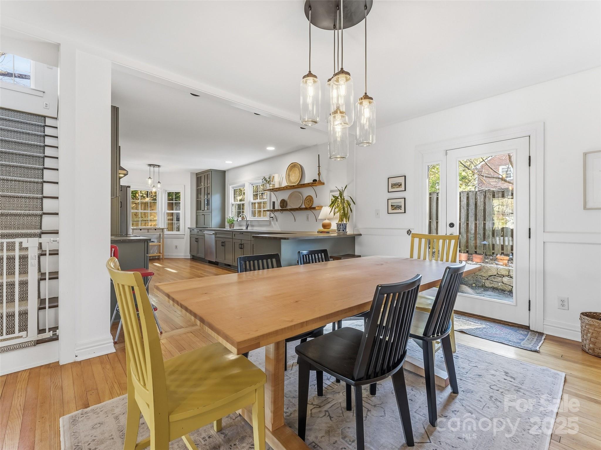 140 Lakeview Avenue Property Photo 12