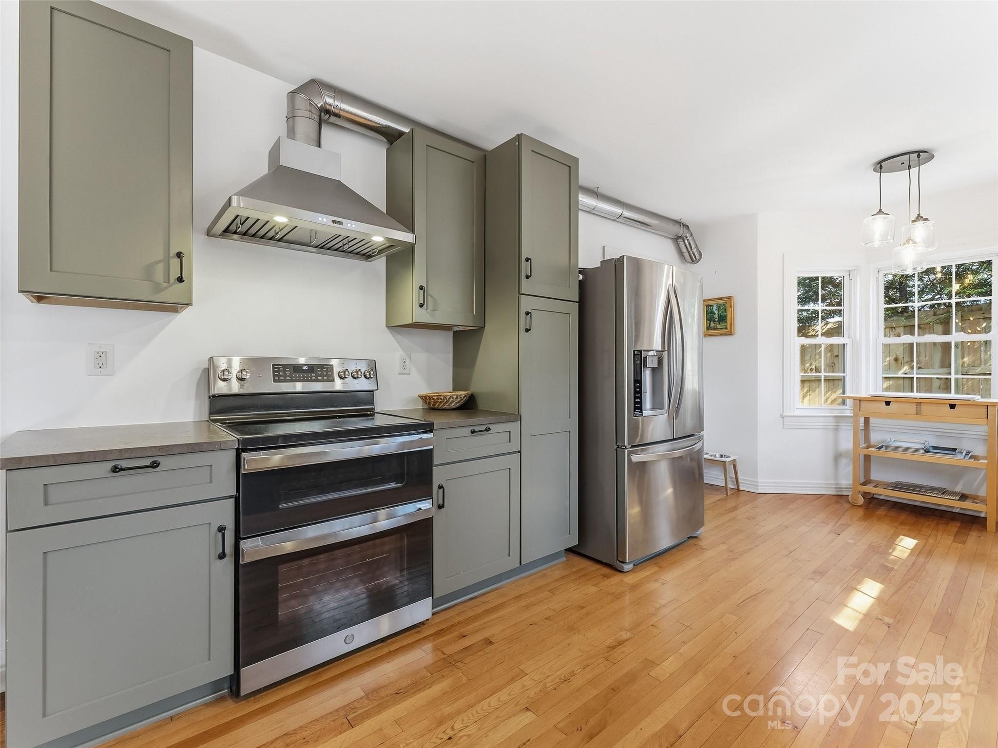 140 Lakeview Avenue Property Photo 18