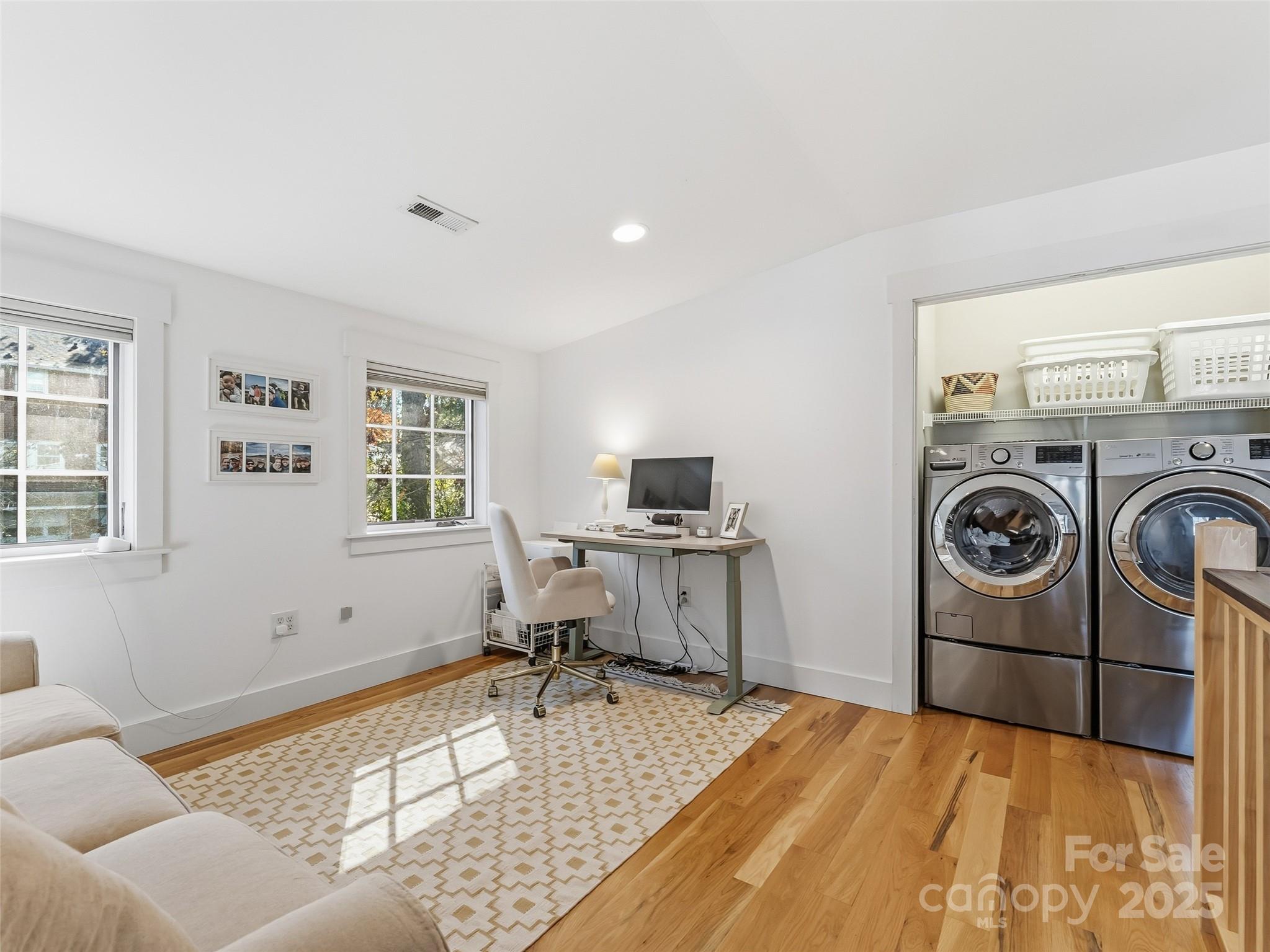 140 Lakeview Avenue Property Photo 25