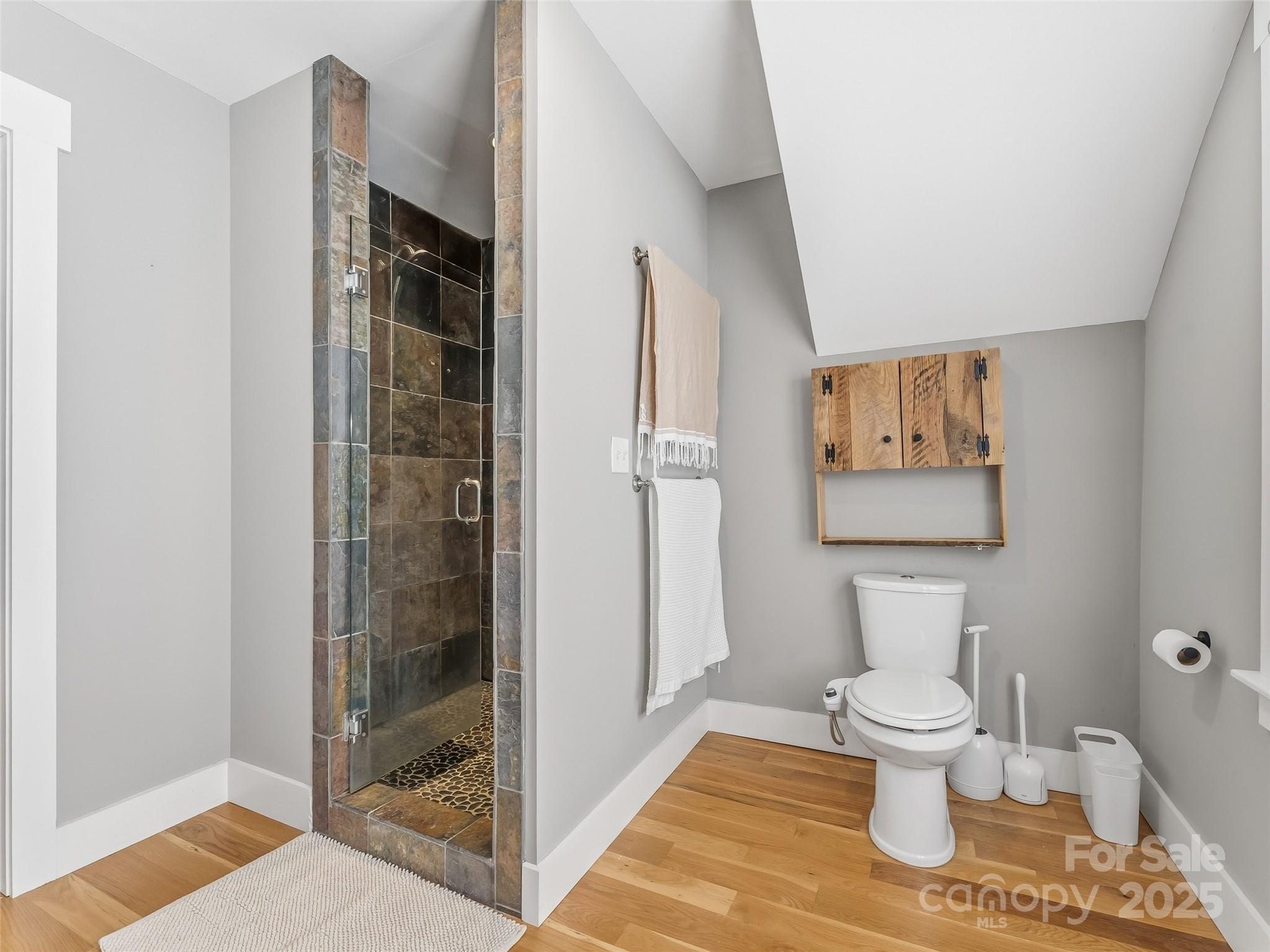 140 Lakeview Avenue Property Photo 29