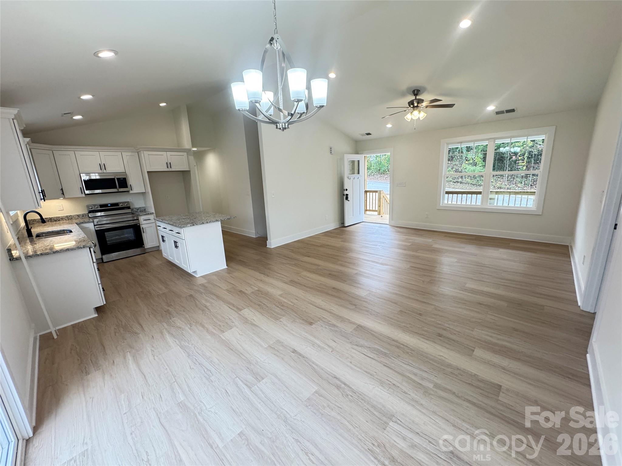 1205 Summerhill Street Property Photo 6