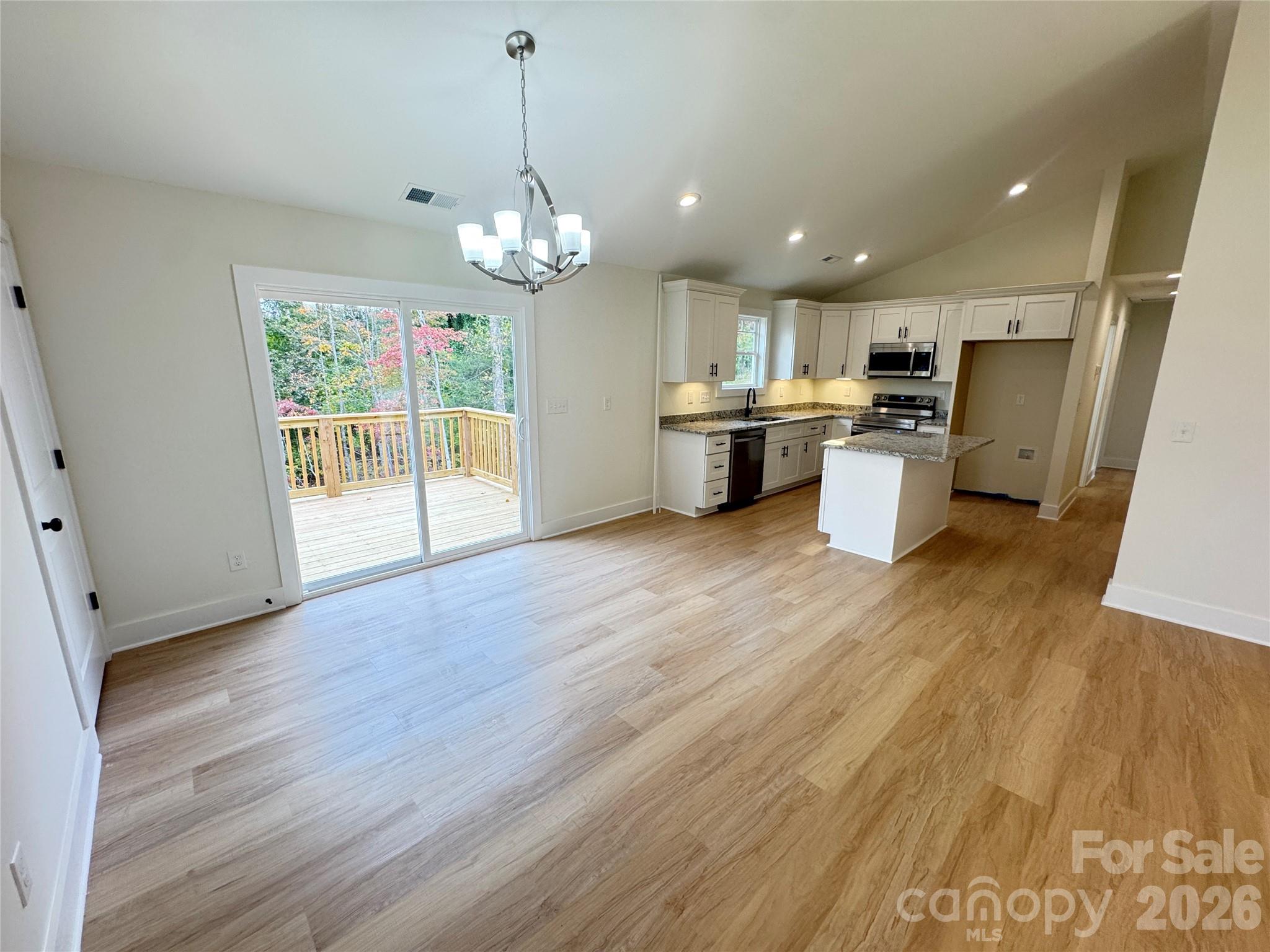 1205 Summerhill Street Property Photo 9