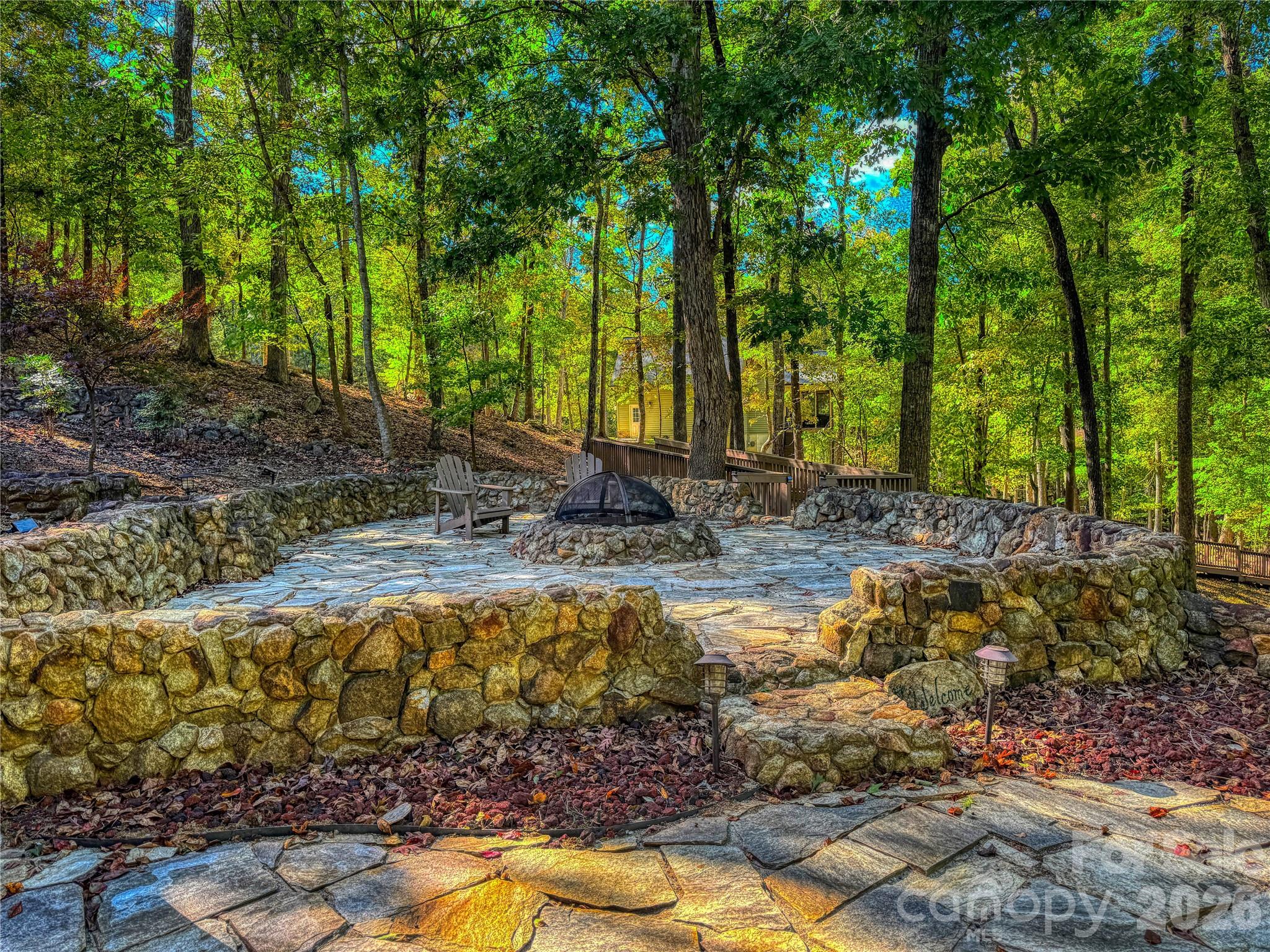 906 Rocky Cove Lane Property Photo 4